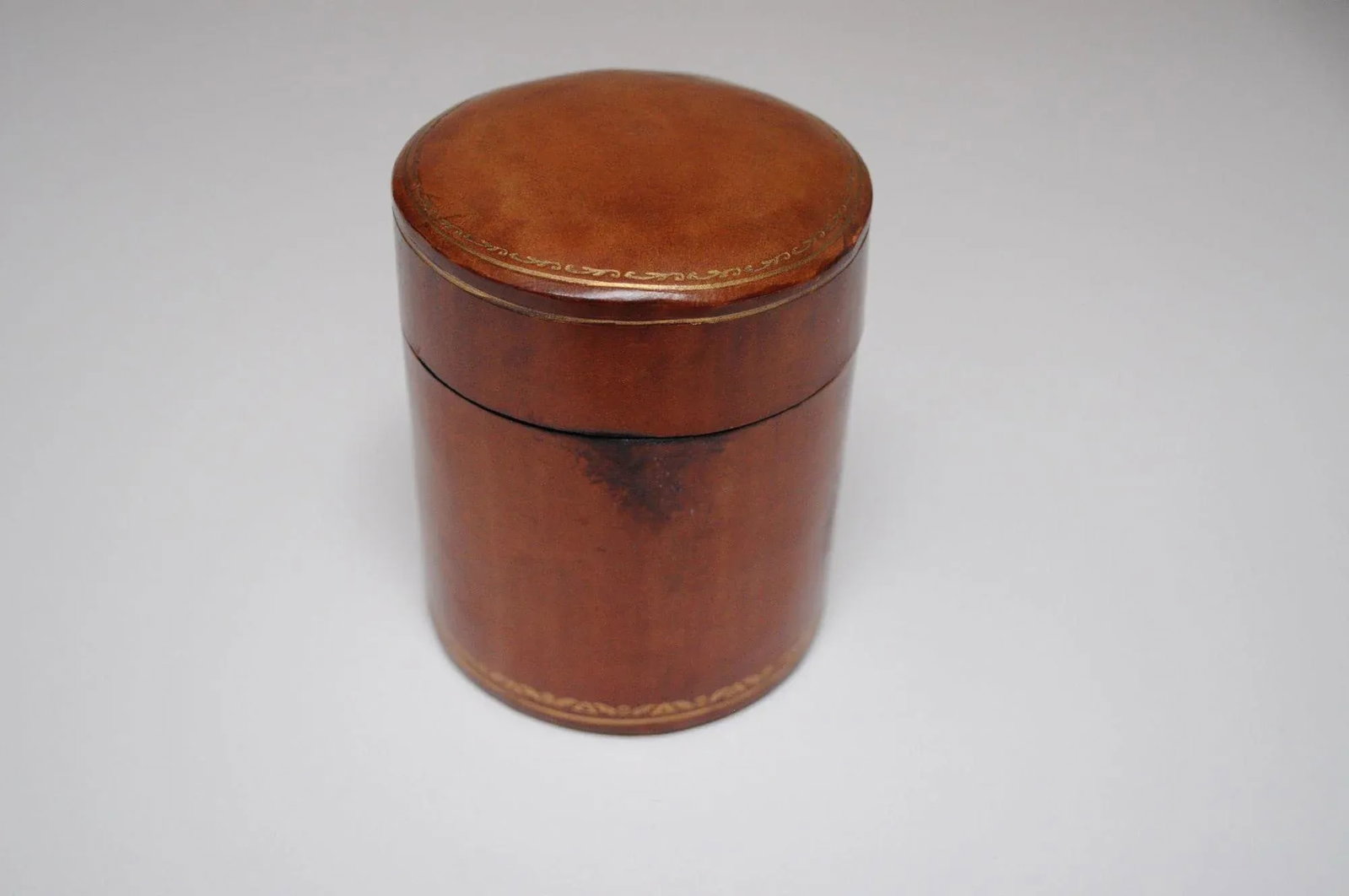 Collection of Four Vintage Florentine Scuola Del Cuoio Embossed Leather Boxes - 8