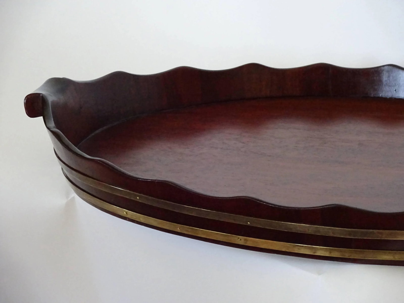 Large George III Oval Mahogany Tray With Fluted Edge - 10
