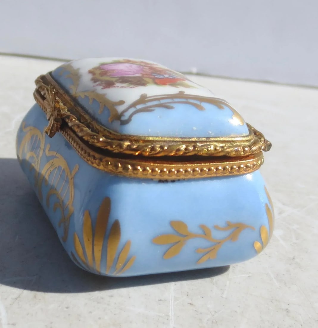 Limoge Enamel Porcelain Ring Box for Calvaire Circa 50s - 2