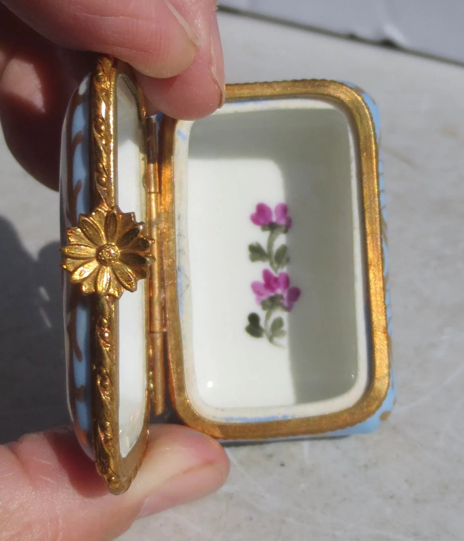 Limoge Enamel Porcelain Ring Box for Calvaire Circa 50s - 4