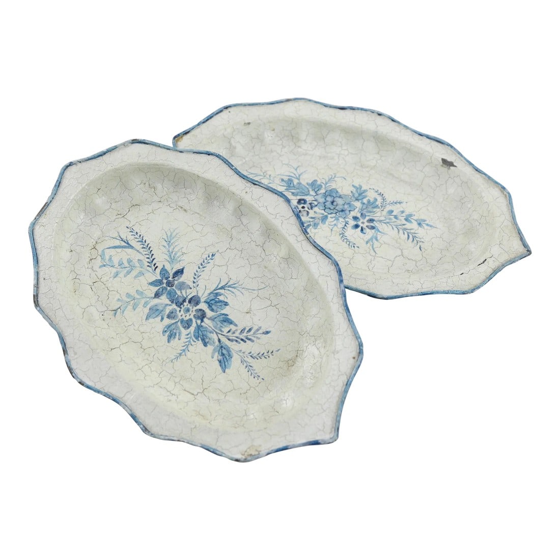 Pair of Iron Blue and White Floral Trays: Pair of Iron Blue and White Floral Trays Condition: Alterations: Original Condition Unaltered Imperfections: Some Imperfections Condition Notes: This item may show signs of age, fading or use (no