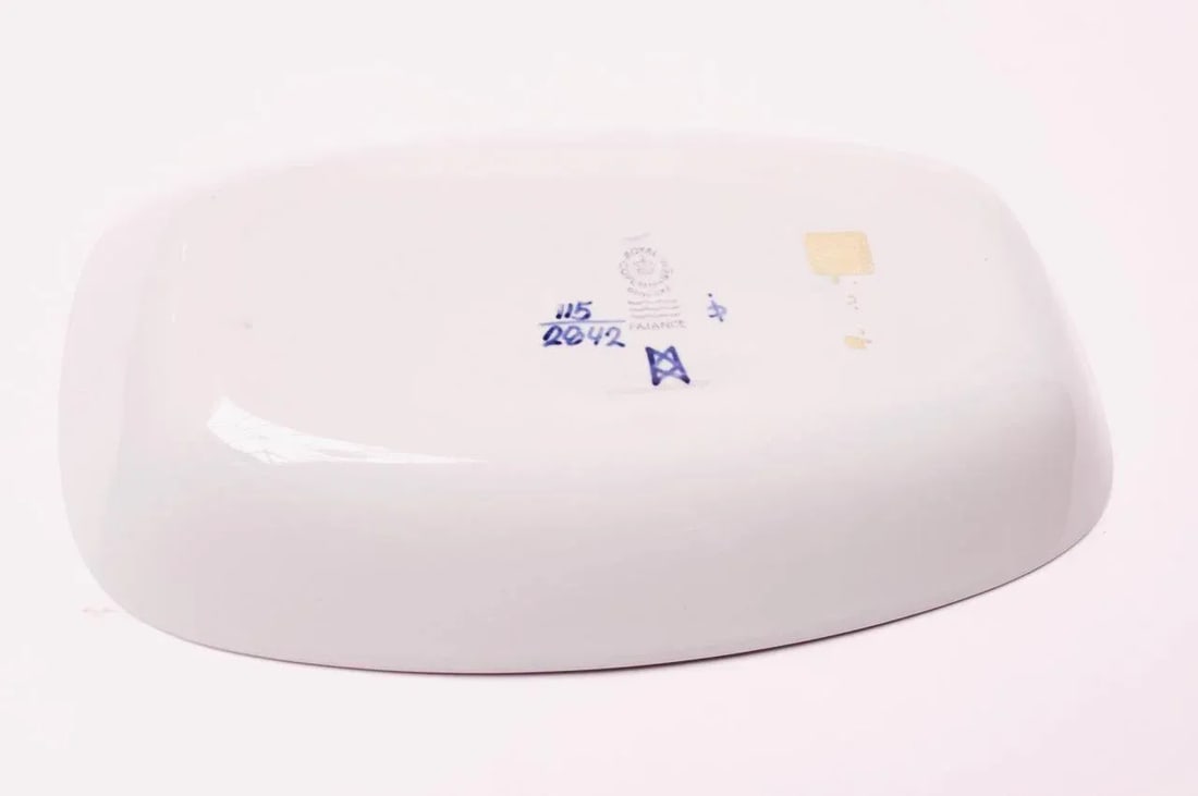 Beth Breyen for Royal Copenhagen Fajance Porcelain "Floral" Dish - 3