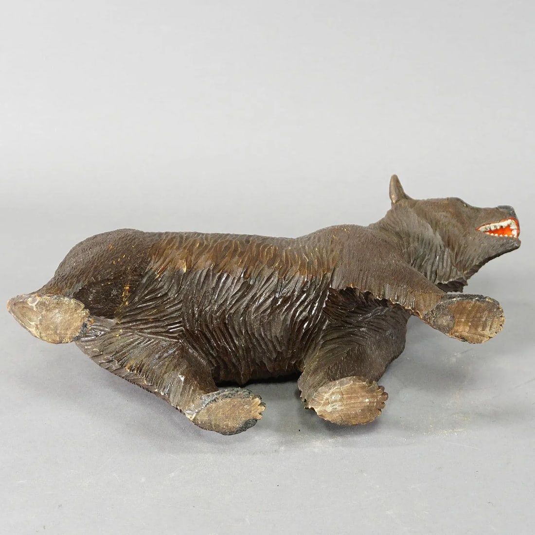 Large Wooden Strolling Bear Handcarved in Brienz Ca. 1930 - 7