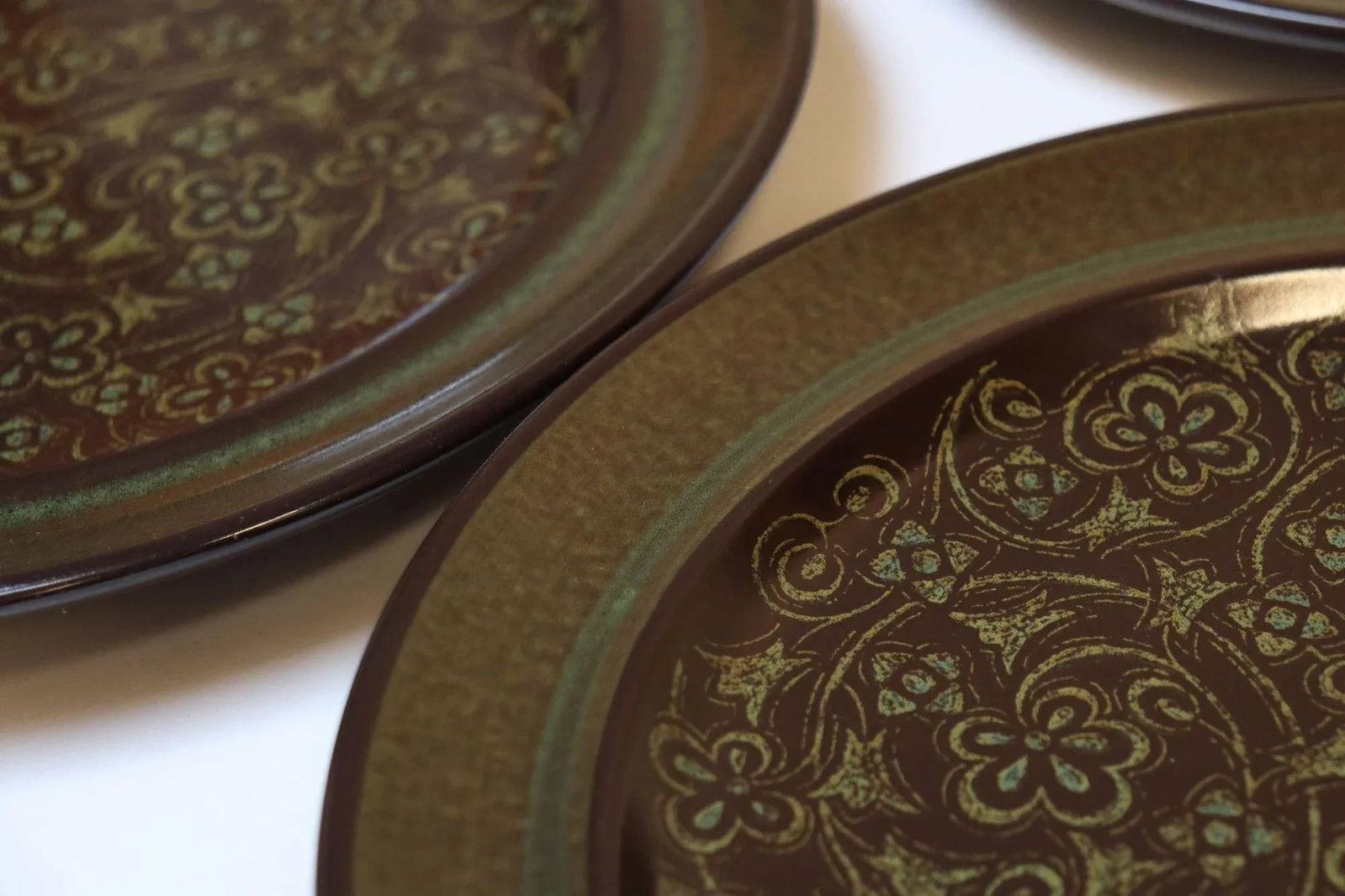 Set of Eight Vintage Franciscan "Madeira" Pottery Earthernware Dinner Plates - 6