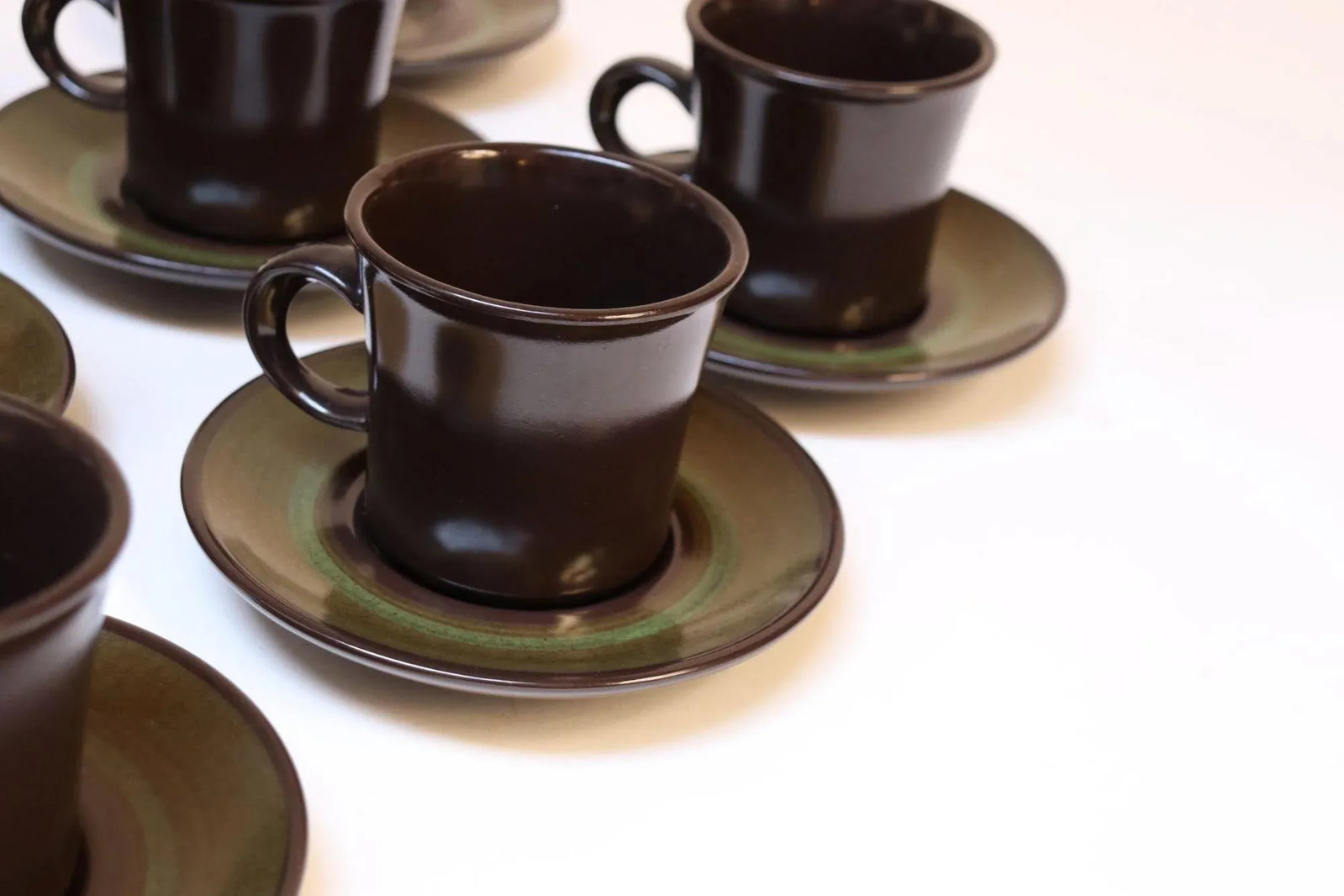 Set of Six Vintage Franciscan "Madeira" Pottery Earthernware Teacups / Coffee Mugs With Saucers - 6