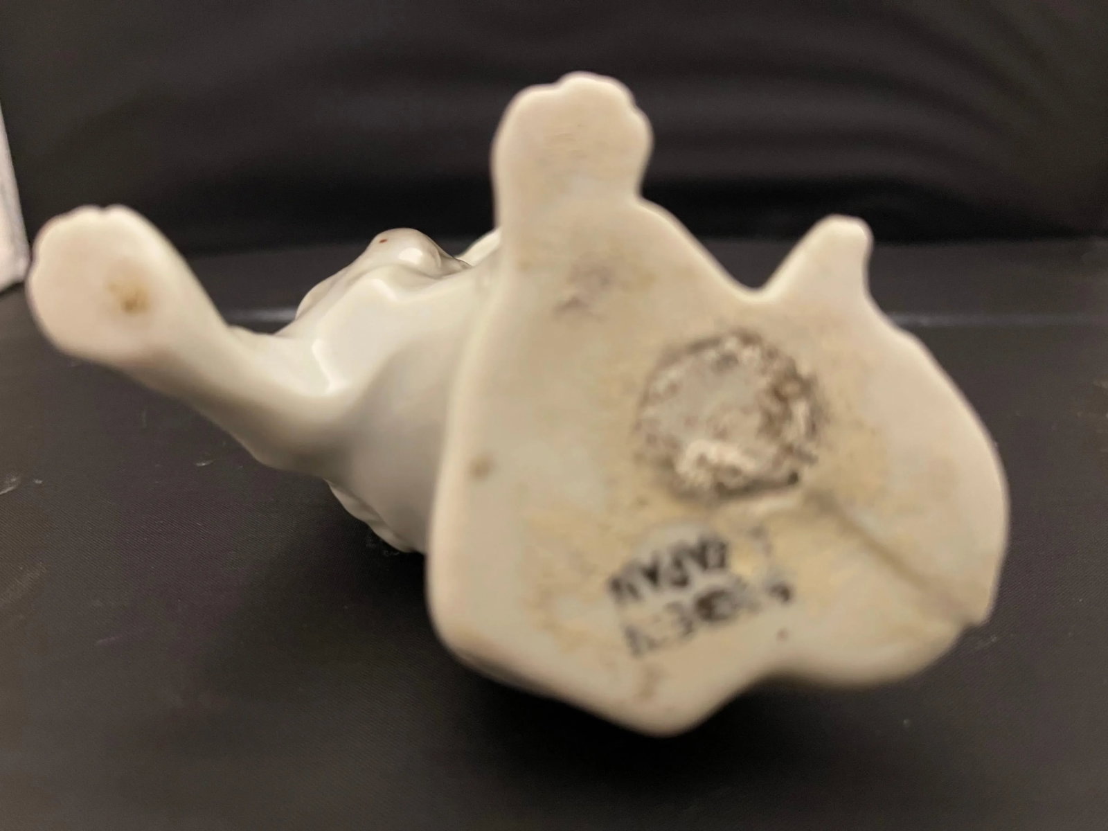 Porcelain Figure of a Dog, 20th Century - 6