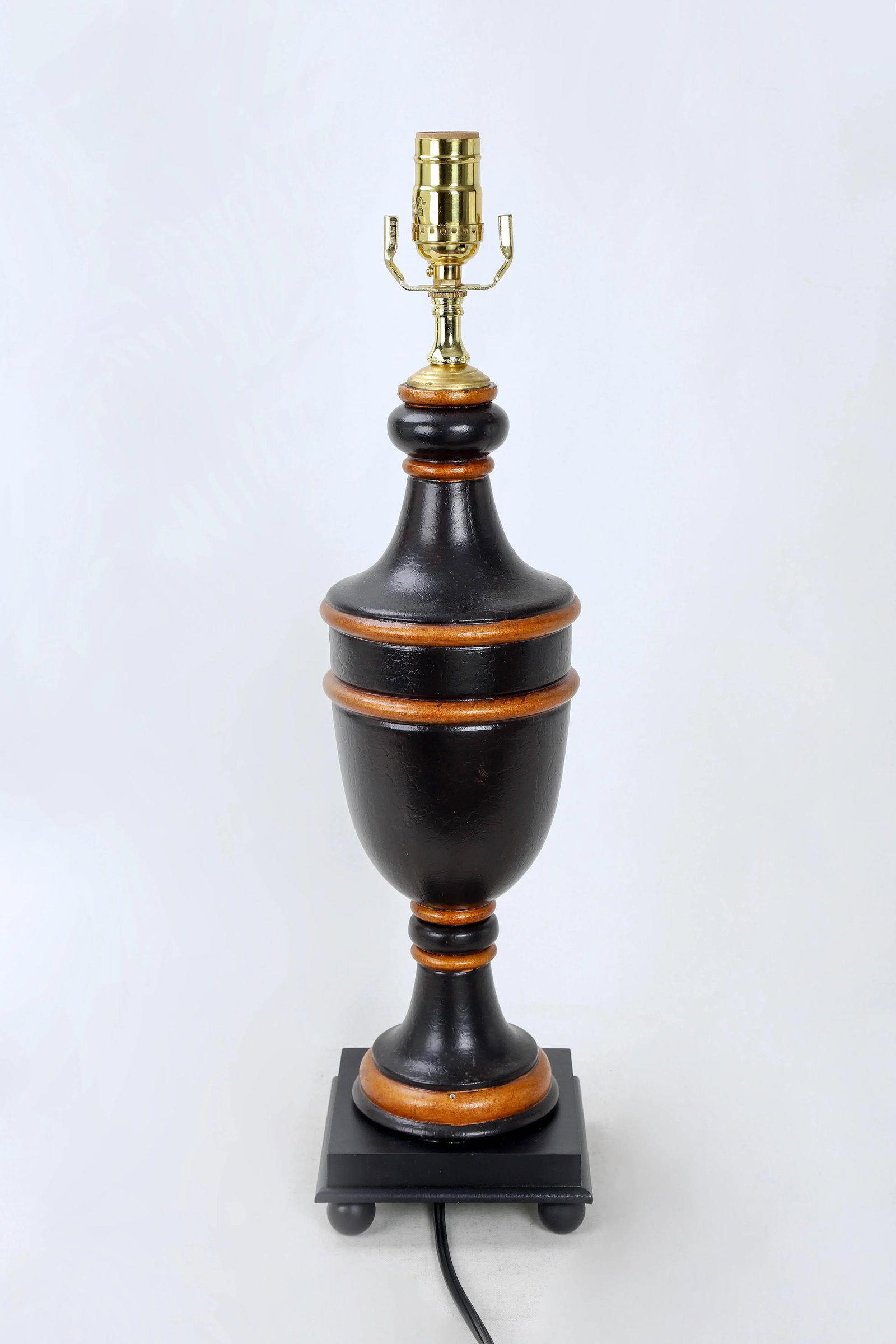 Vintage Black and Gold Color Trophy Lamp With Painted Scene - 5