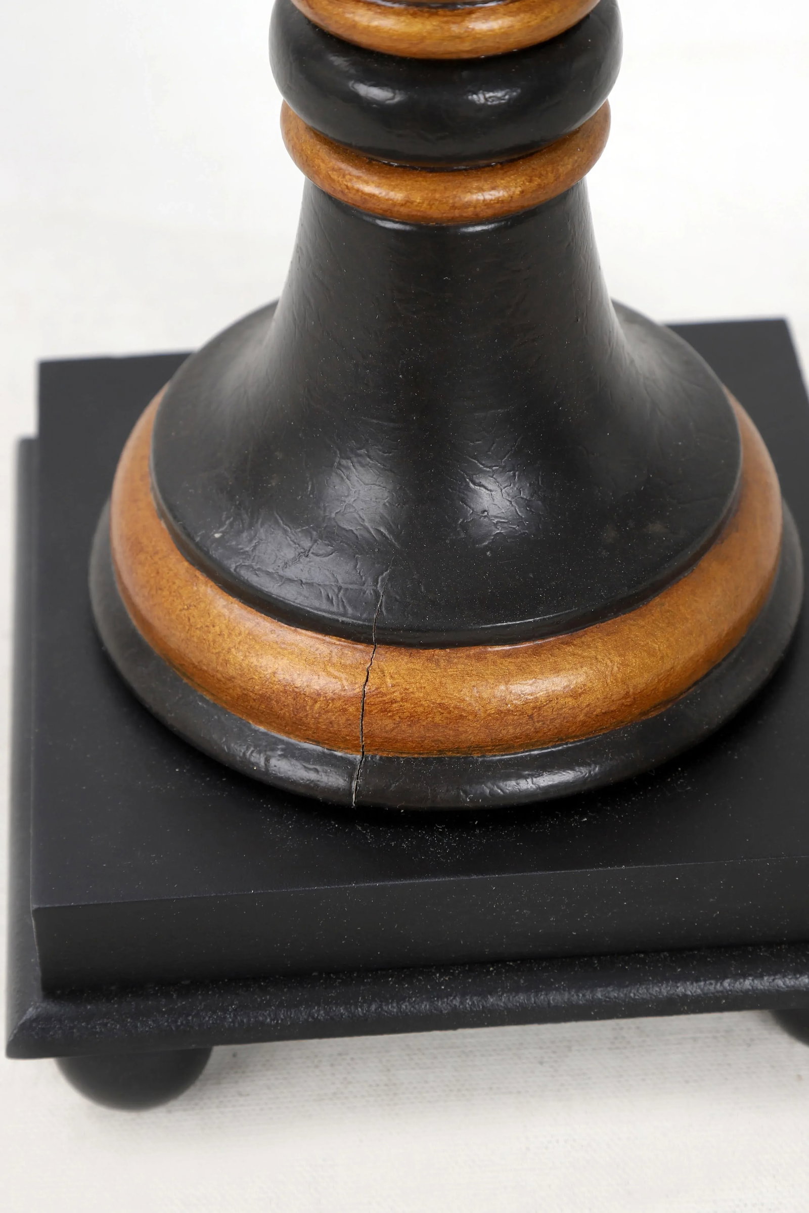 Vintage Black and Gold Color Trophy Lamp With Painted Scene - 7