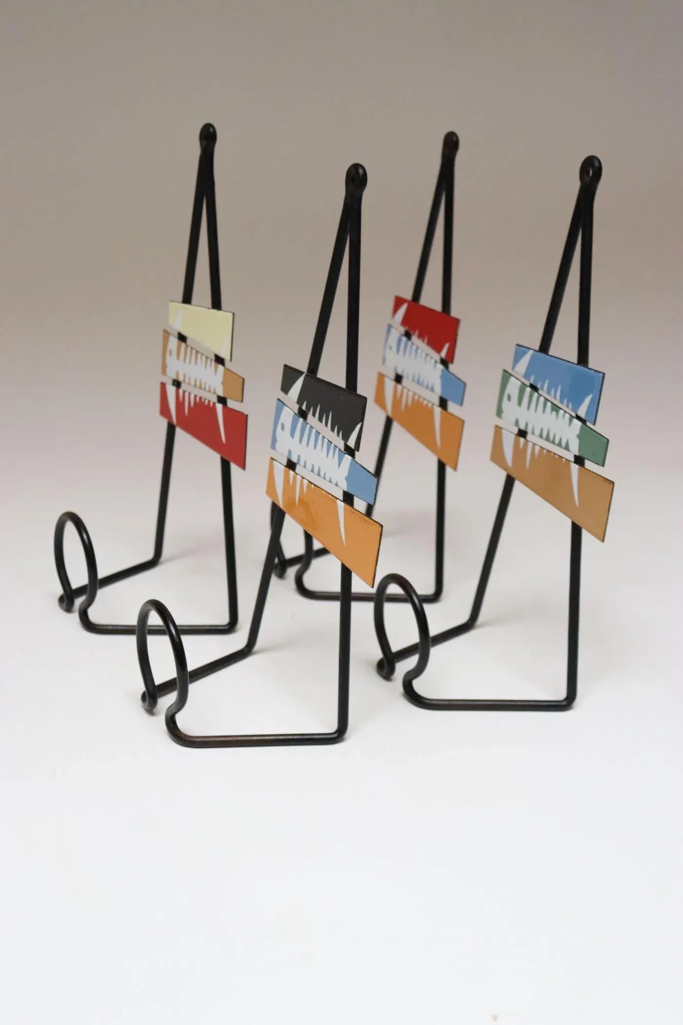 Set of Four Italian Modern Enamel and Steel "Fish" Mounted Coat Hooks by Siva - 2