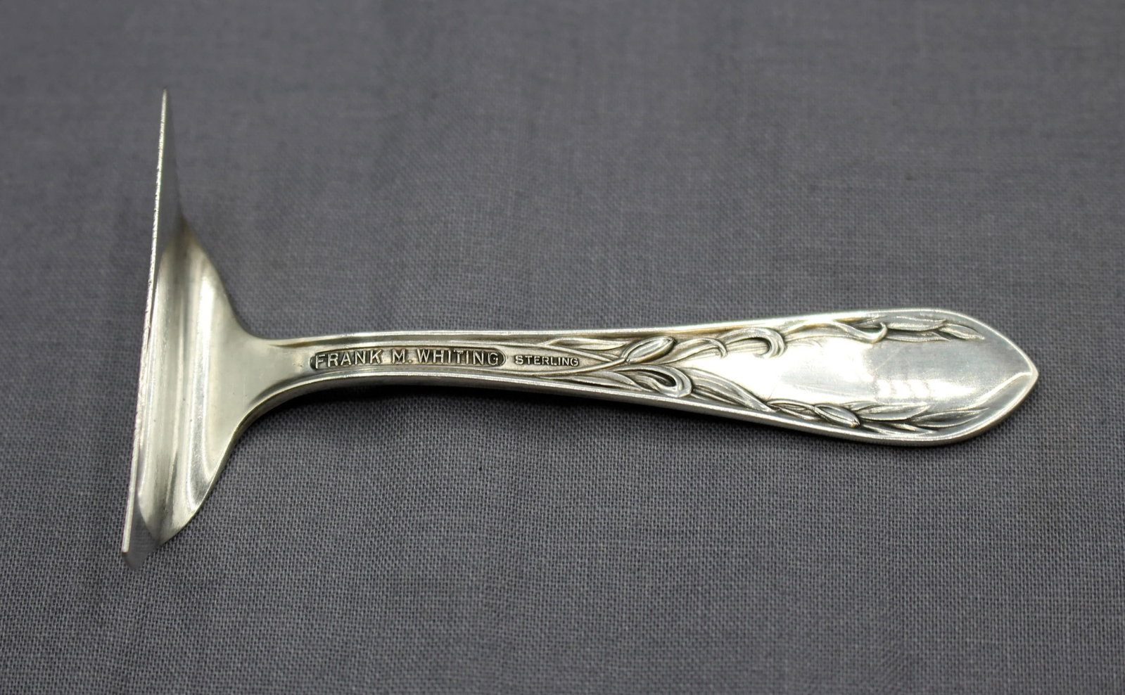 Art Nouveau Period Sterling Silver Baby Food Pusher & Fork by f.m. Whiting - 5