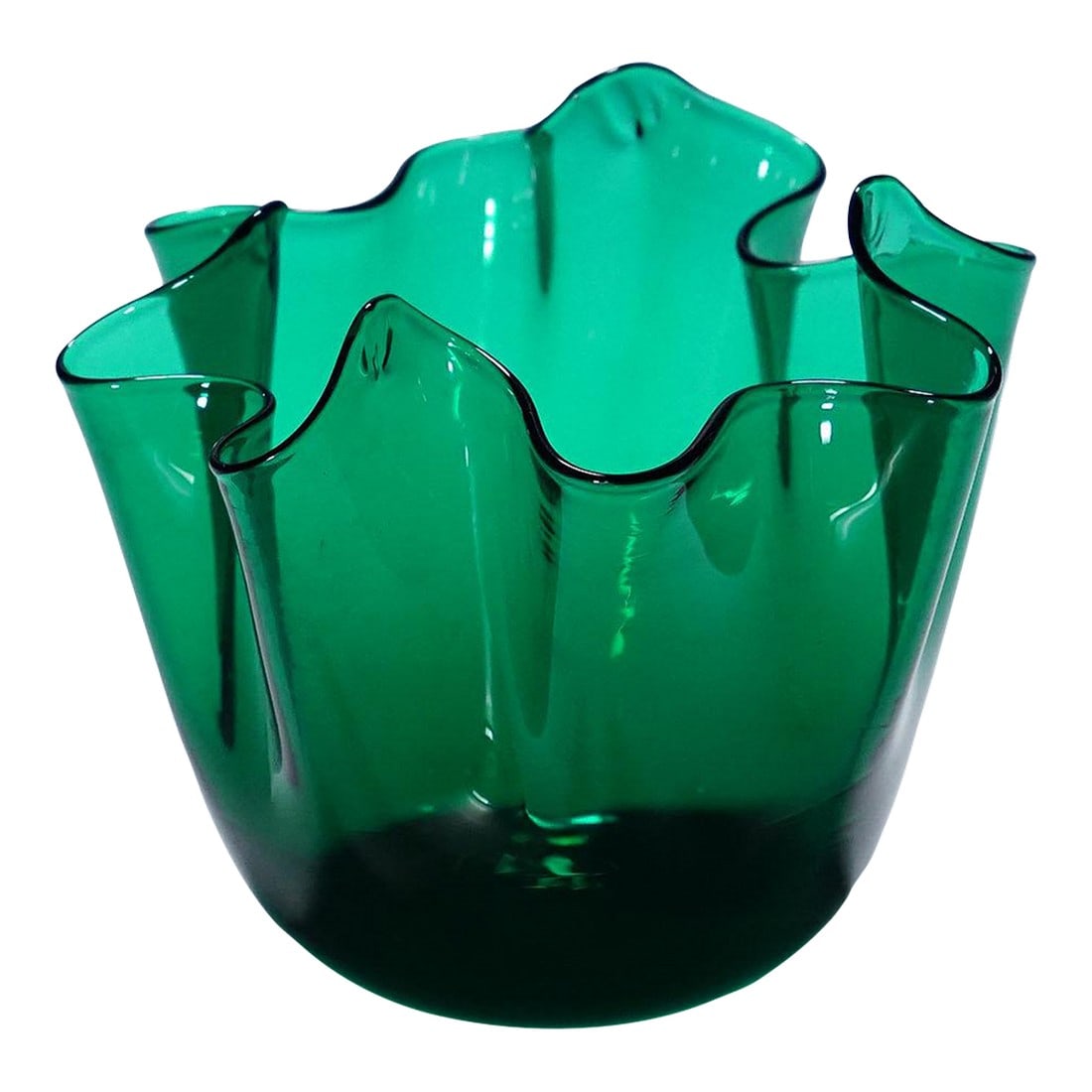 Venini Vase Fazzoletto in Green, Fulvio Bianconi 1950s: Venini Vase Fazzoletto in Green, Fulvio Bianconi 1950s A Fazzoletto vase in transparent green glass. Manufactured in the 1950s by Venini, Venice after a design of Fulvio Bianconi. On the base with