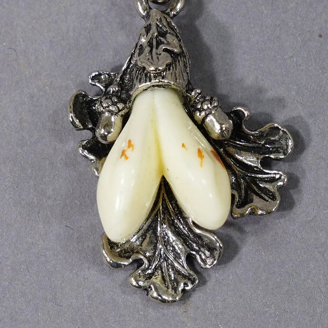 Vintage Bavarian Traditional Costume Jewelry Pin With Hunting Pendant - 4