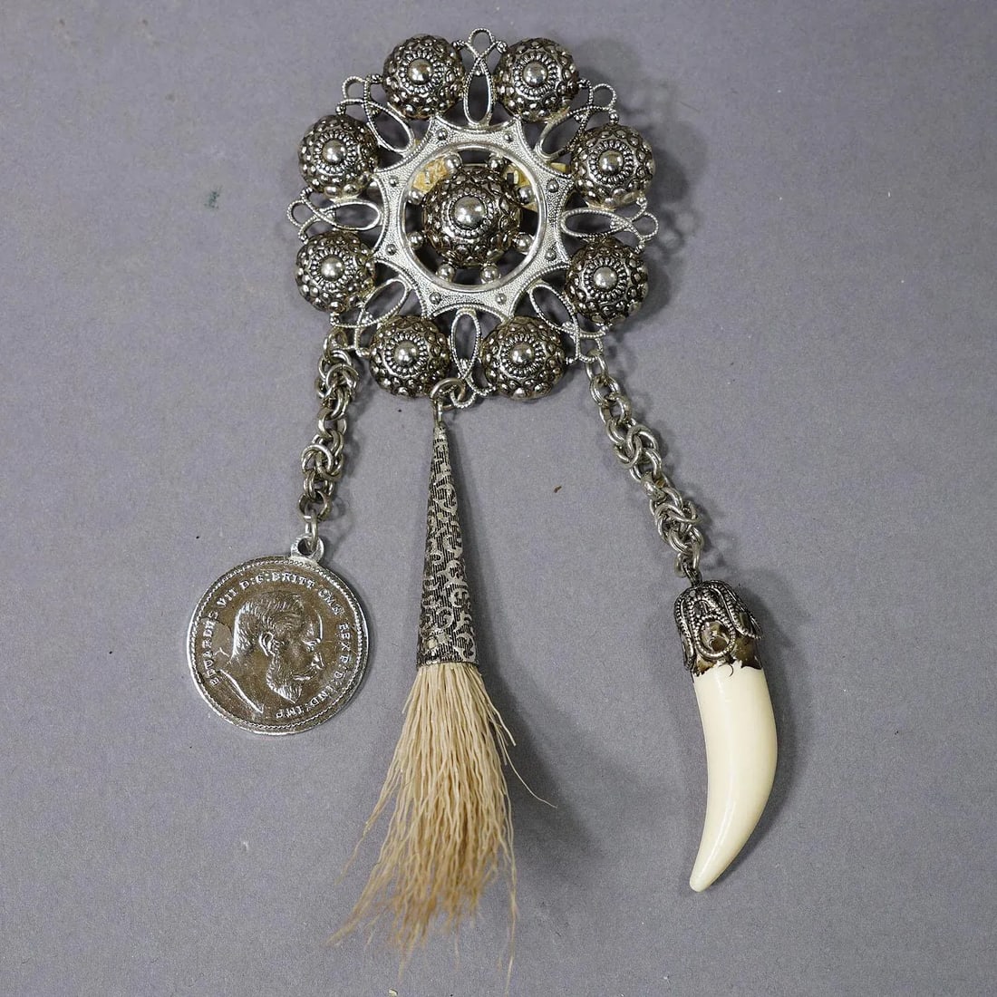 Vintage Bavarian Traditional Costume Jewelry Brooch With Hunting Pendants - 2