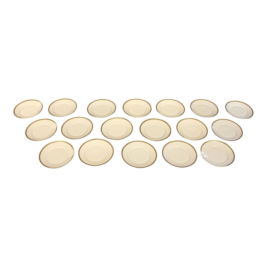 C. 1915-30 Set of 18 Salad or Dessert Plates in Rosenthal's "Donatello" Design: Circa 1915-30 set of 18 salad or dessert plates, Rosenthal's Donatello design. Art Nouveau-Art Deco. Rare gilt & onyx band decor. Light wear commensurate with use & age. 7 5/8" dia. x 7/8".