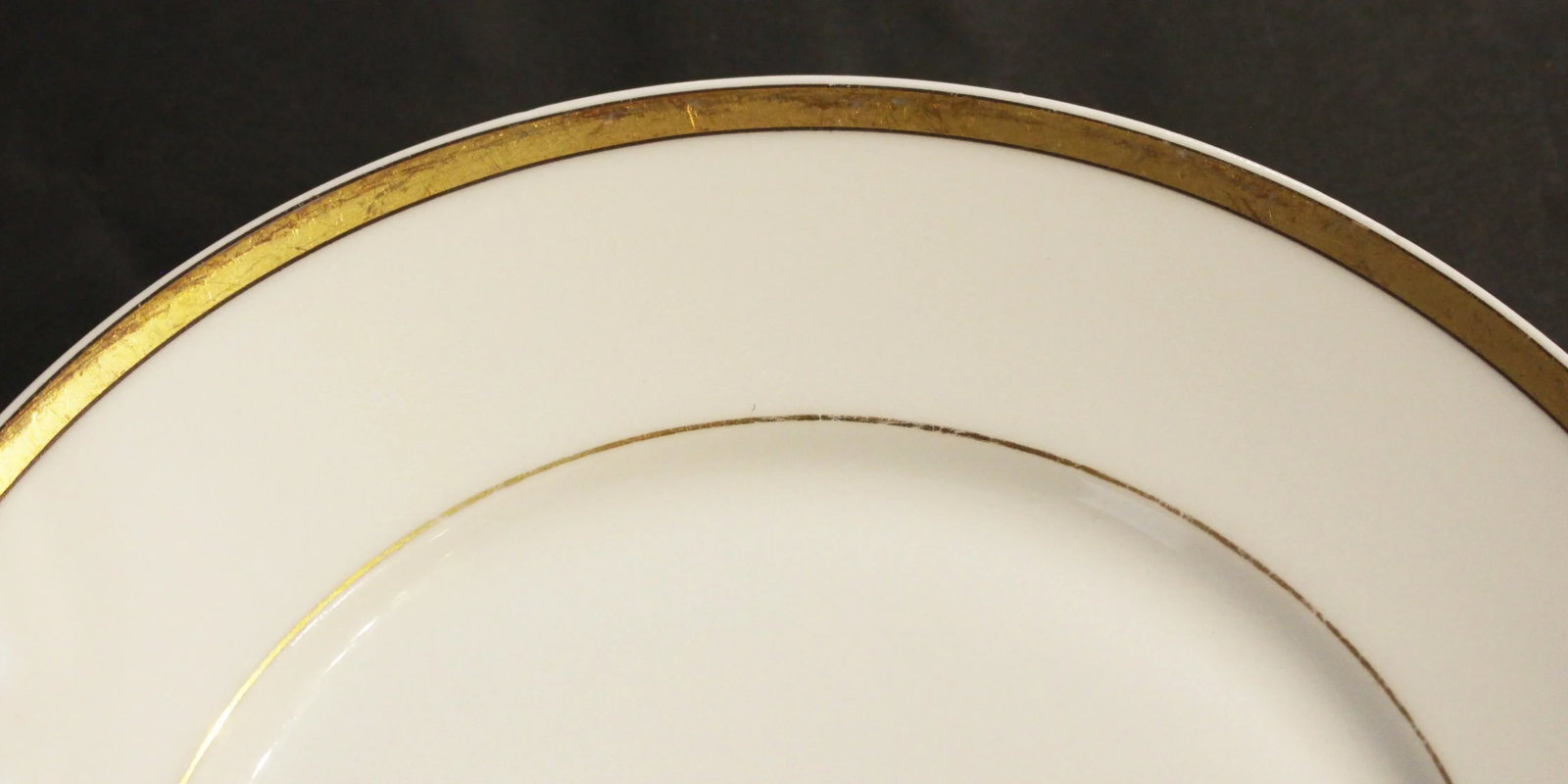 C. 1915-30 Set of 18 Salad or Dessert Plates in Rosenthal's "Donatello" Design - 5