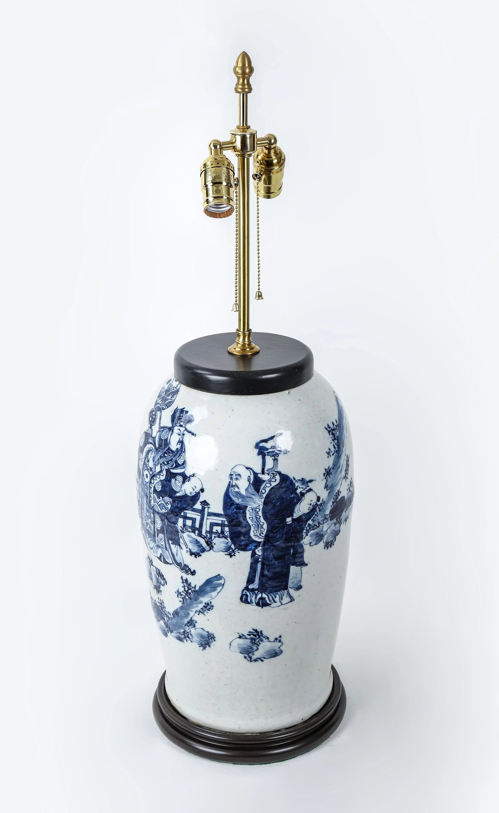 19th Century Chinese Blue and White Porcelain Vase Table Lamp - 4