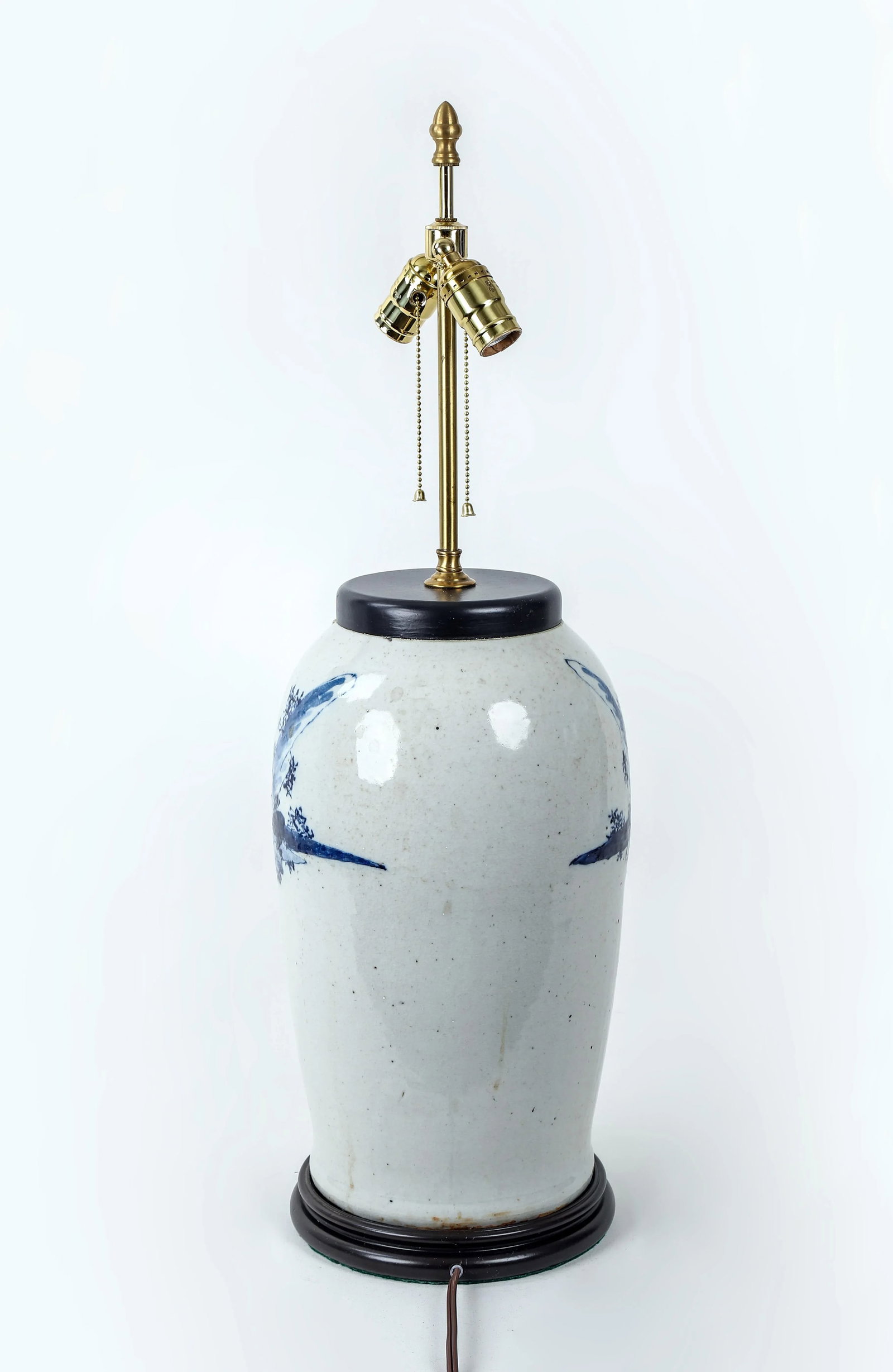 19th Century Chinese Blue and White Porcelain Vase Table Lamp - 5