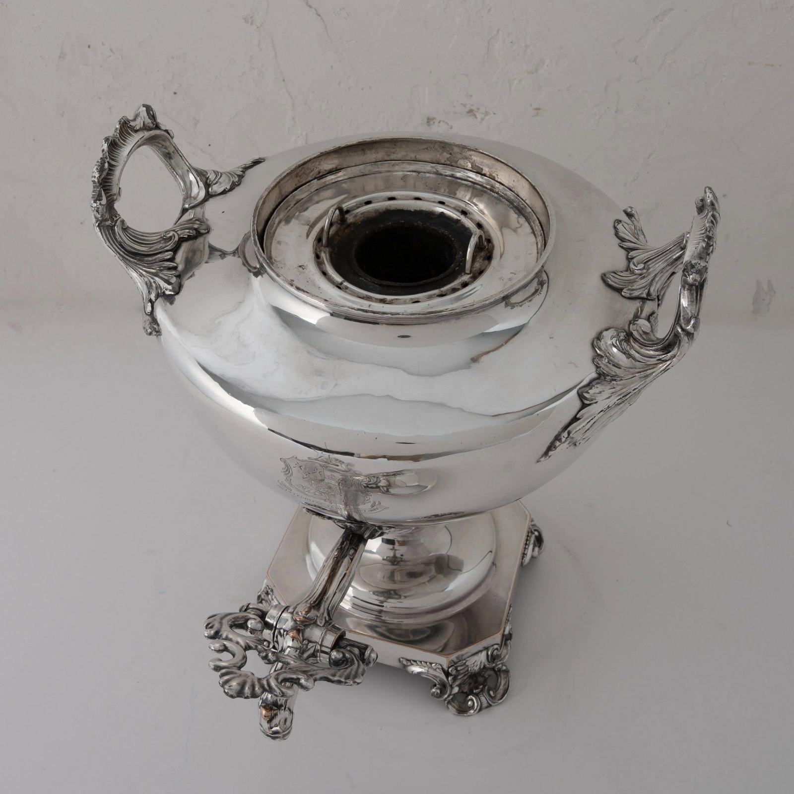 Old Sheffield Plate Hot Water Urn, Harries Family Crest, c.1830 - 9