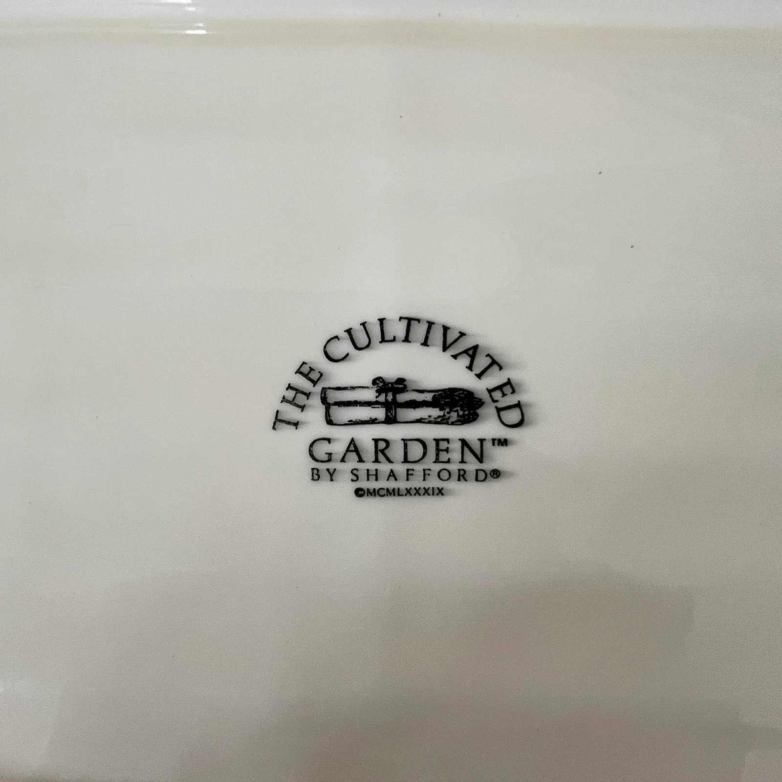 Asparagus "The Cultivated Garden" Pattern Cradle and Platter Serving Set by Shafford - Set of 2 - 5