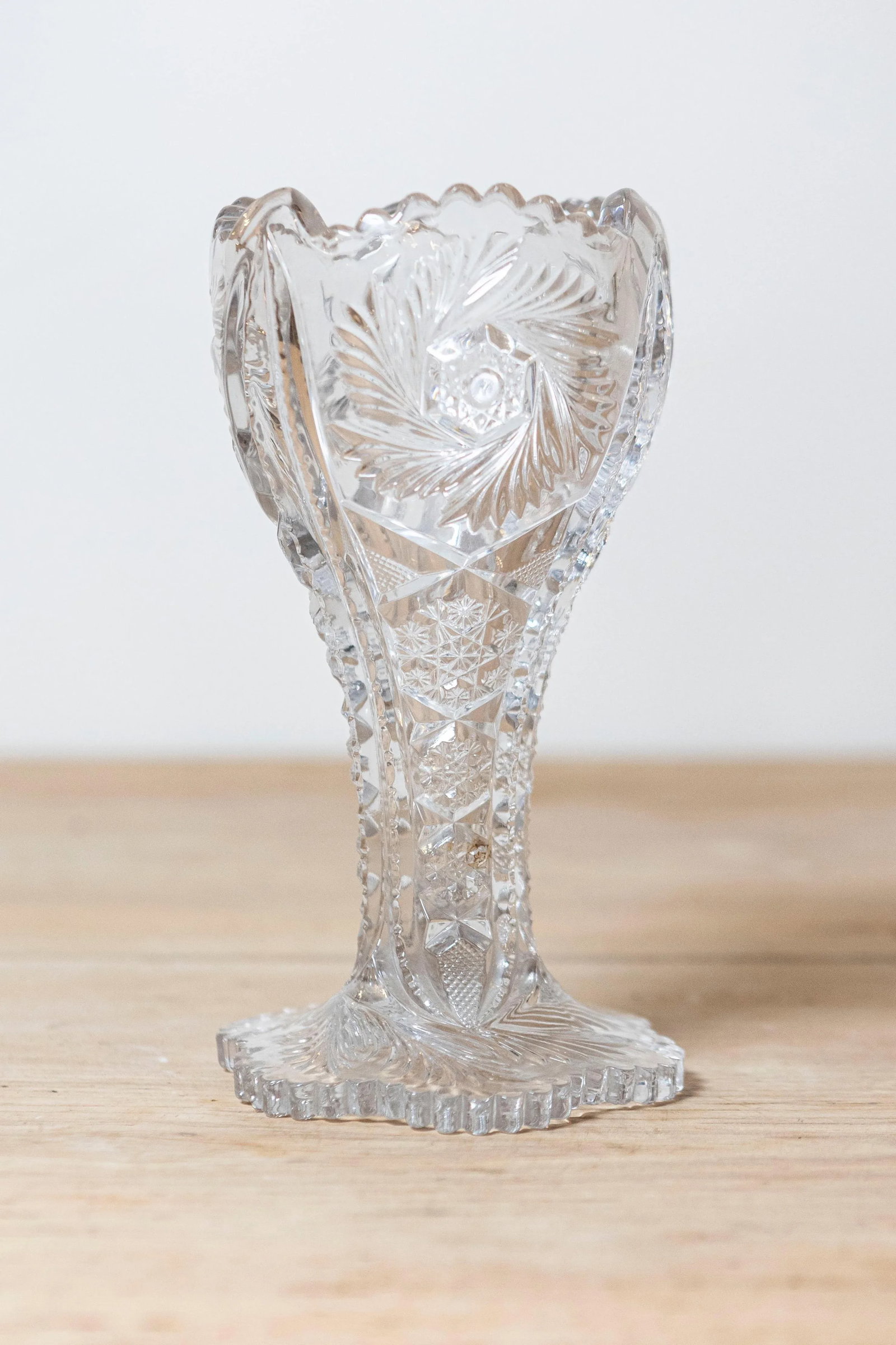 American Brilliant Cut Glass Trumpet Vase, Late 19th–Early 20th Century - 3
