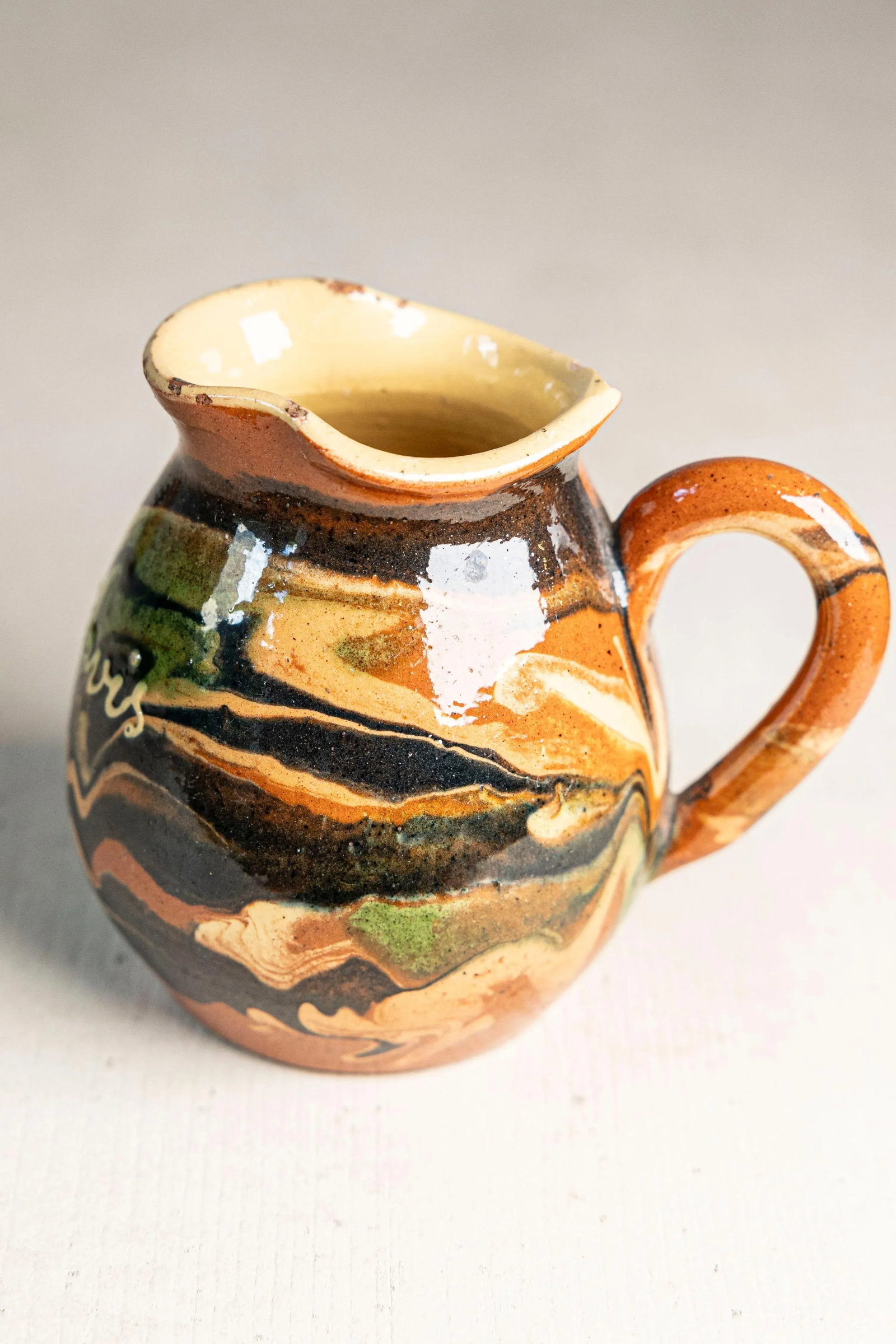 Mid-20th Century French Marbled Glazed Terracotta Pitcher, "Les Uravis" - 5