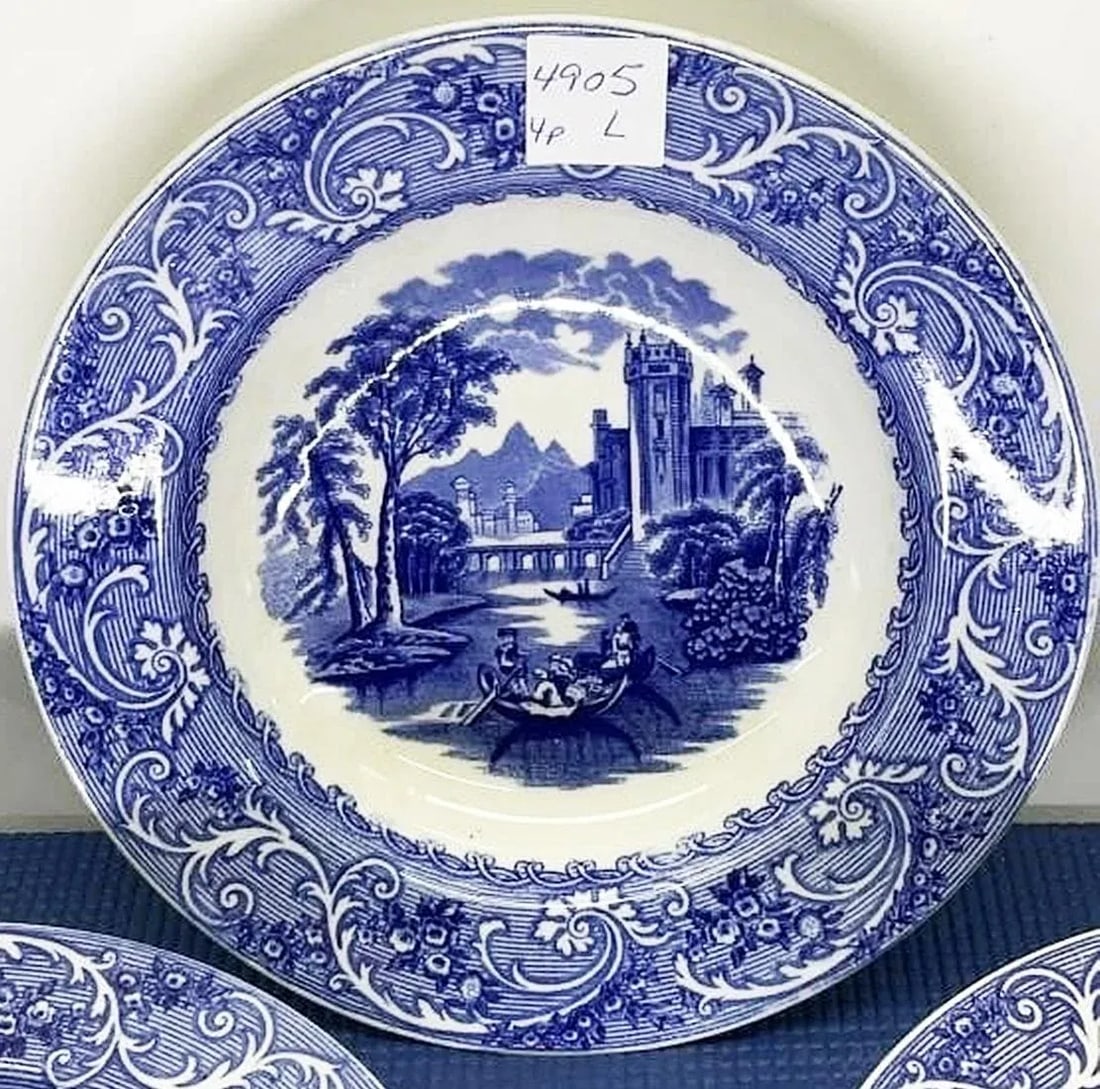 Early 1900s Blue and White Bowls by Cauldon, 'Moore' Motif- Set of 4 - 3