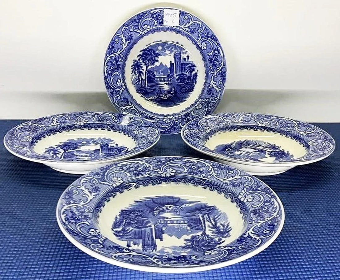 Early 1900s Blue and White Bowls by Cauldon, 'Moore' Motif- Set of 4 - 5