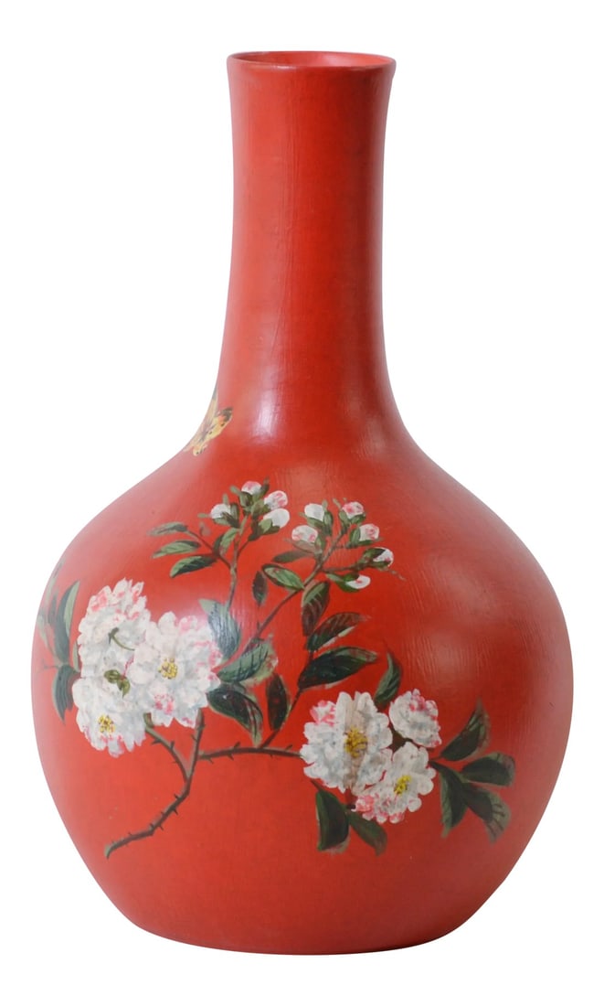 English Hand Painted Vase: Vintage English Hand Painted Vase. Condition: Imperfections: Some Imperfections Condition Notes: Good Condition, Original Condition Unaltered, Some Imperfections Dimensions: Height: 12 in. Width: 8
