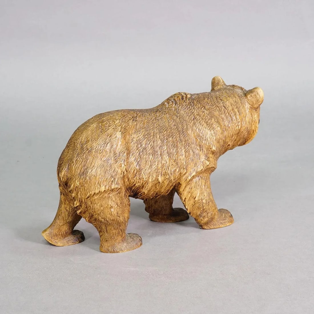 Large Vintage Wooden Strolling Bear Handcarved Ca. 1930s, Brienz - 4