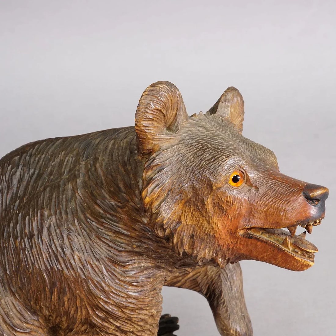 Antique Wooden Sitting Bear Handcarved Ca. 1920s, Brienz - 6