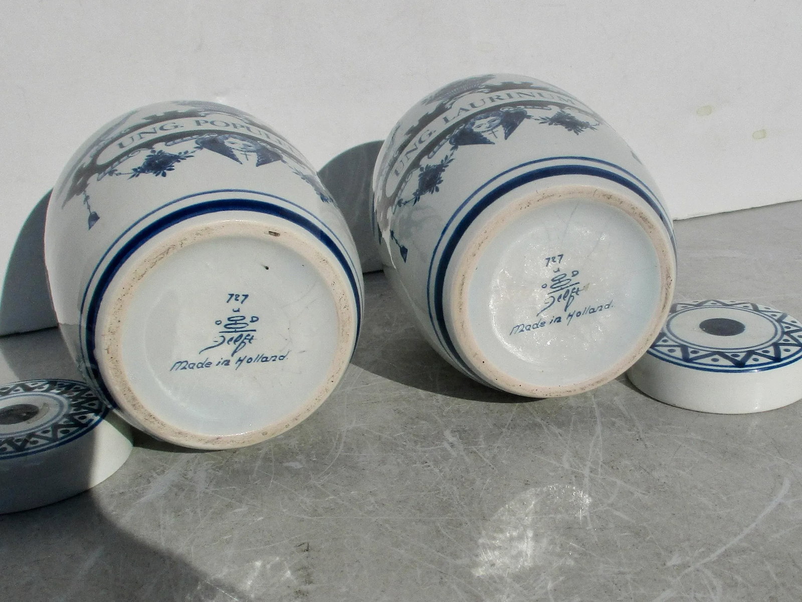 Pair of Delft Apothacary Jars- A Pair of 2 - 5
