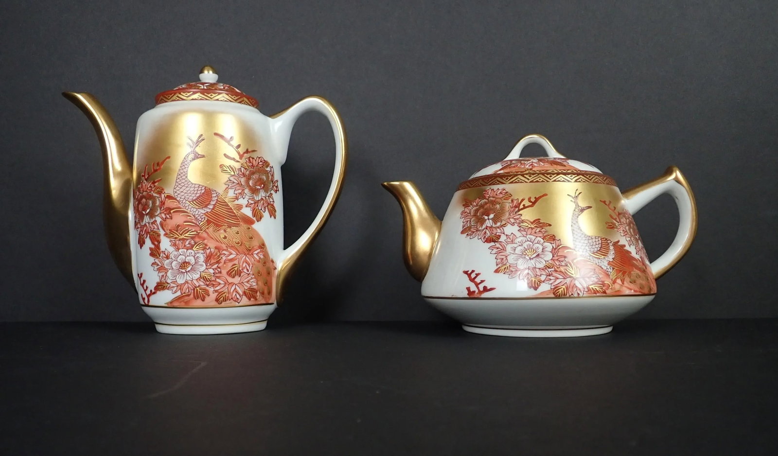 Early 20th Century 14-Piece Japanese Gilt and Painted Tea and Dessert Serving Set with Peacock - 4