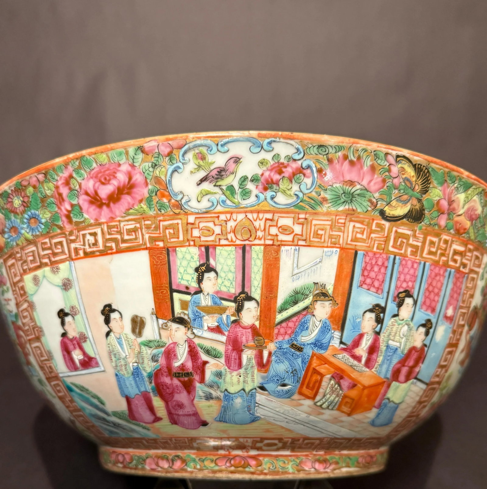 Late 19th Century Antique Qing Chinese Famille Rose Canton Porcelain Bowl - 2