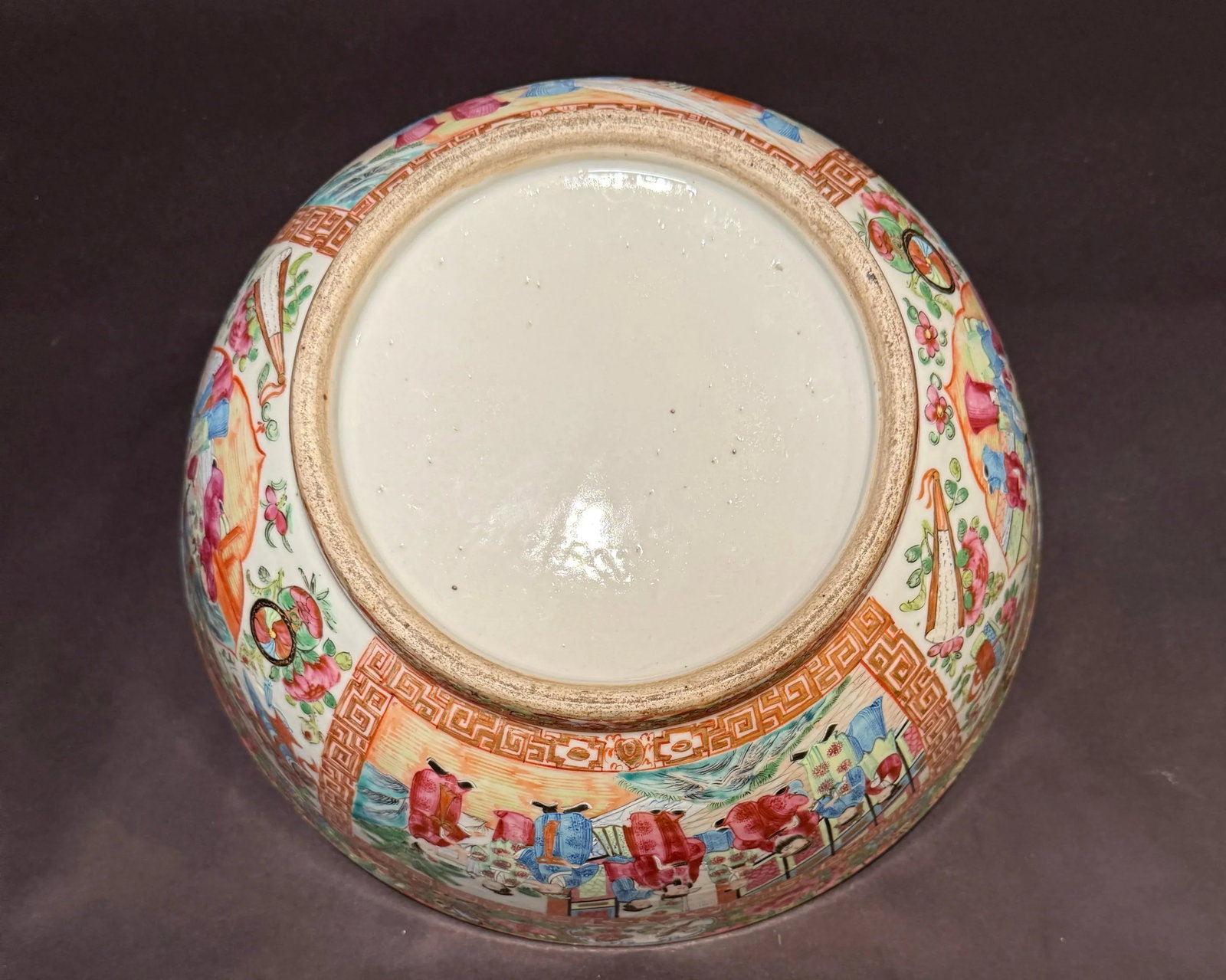 Late 19th Century Antique Qing Chinese Famille Rose Canton Porcelain Bowl - 4