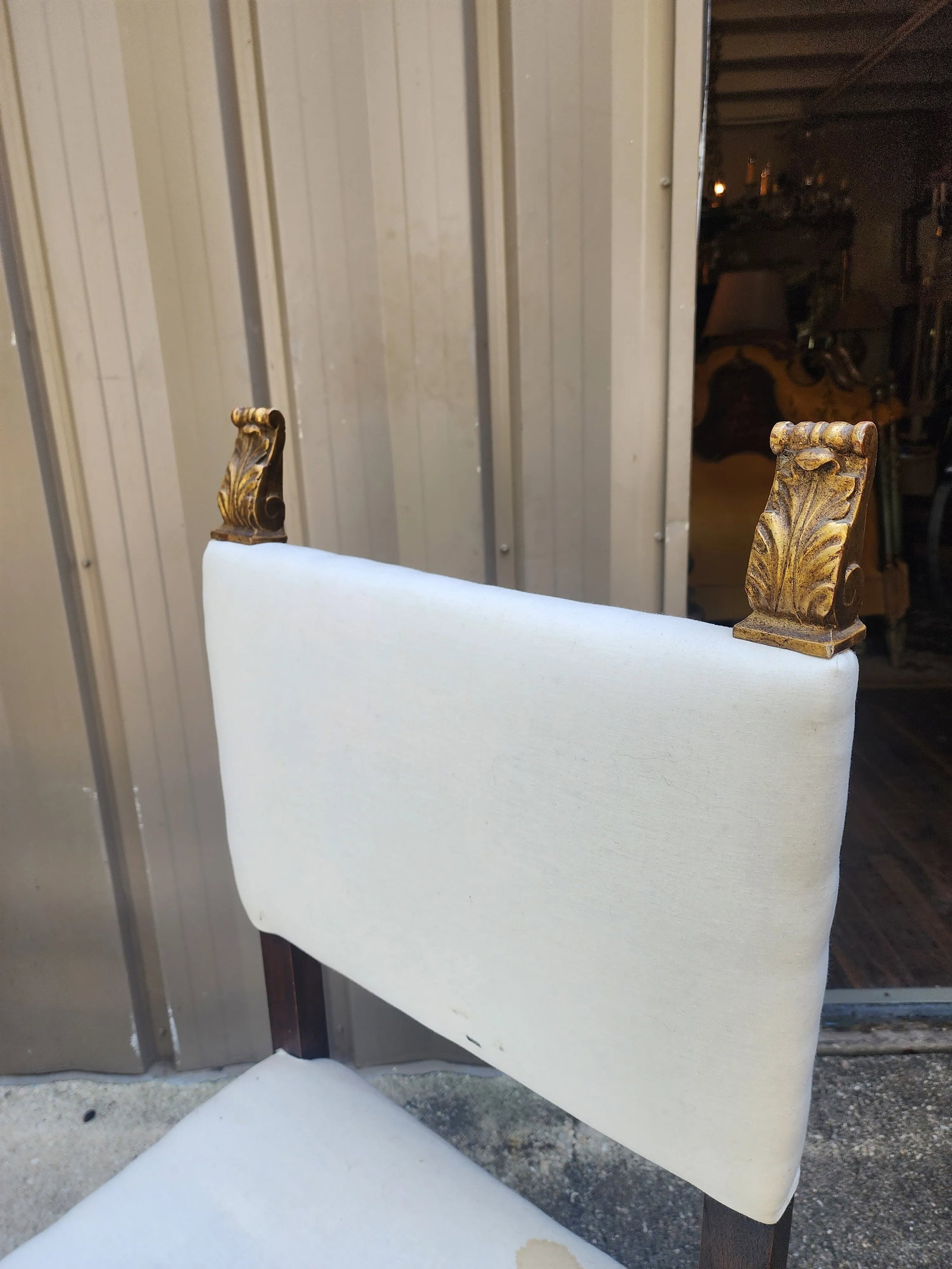 Pair of Hall Chairs With Giltwood Finials - 2