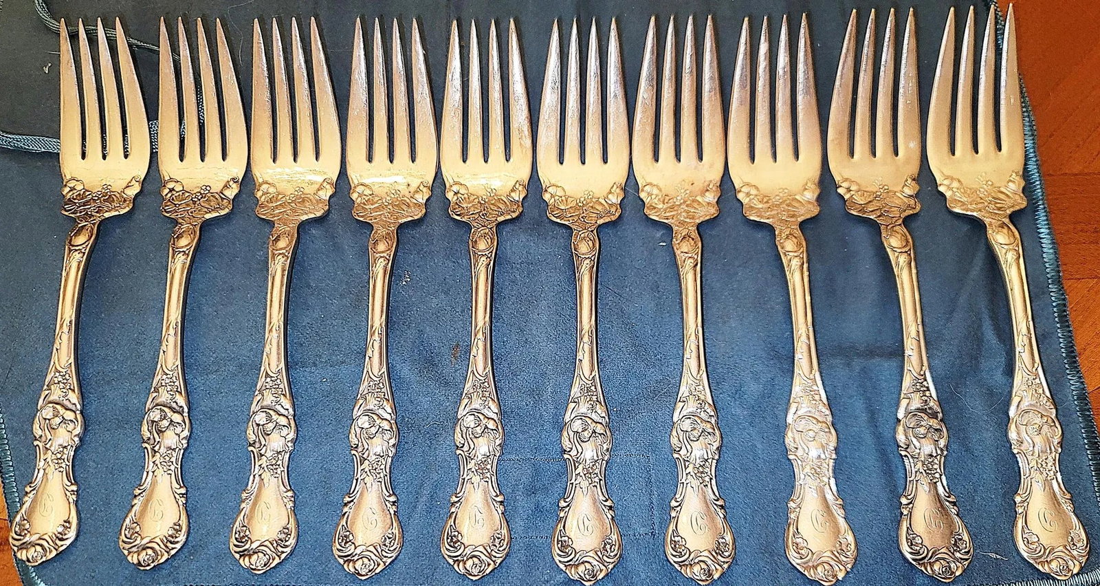 1900s Wallace Silverplated Dessert Forks, Set of 10 - 5