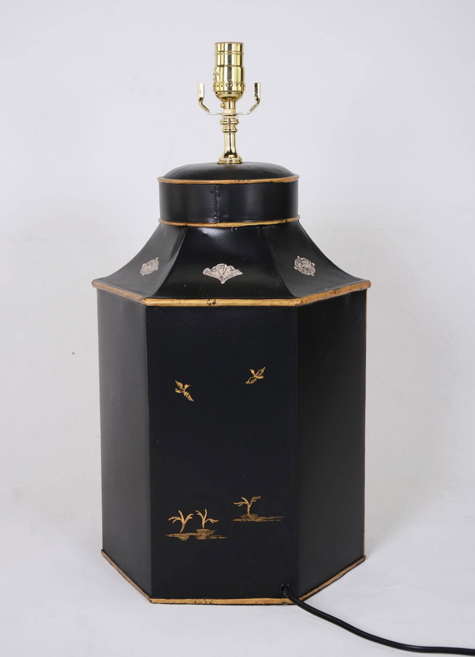 Late 20th Century Tea Caddy Lamp With Black Background and Gold-White Decorations - 3