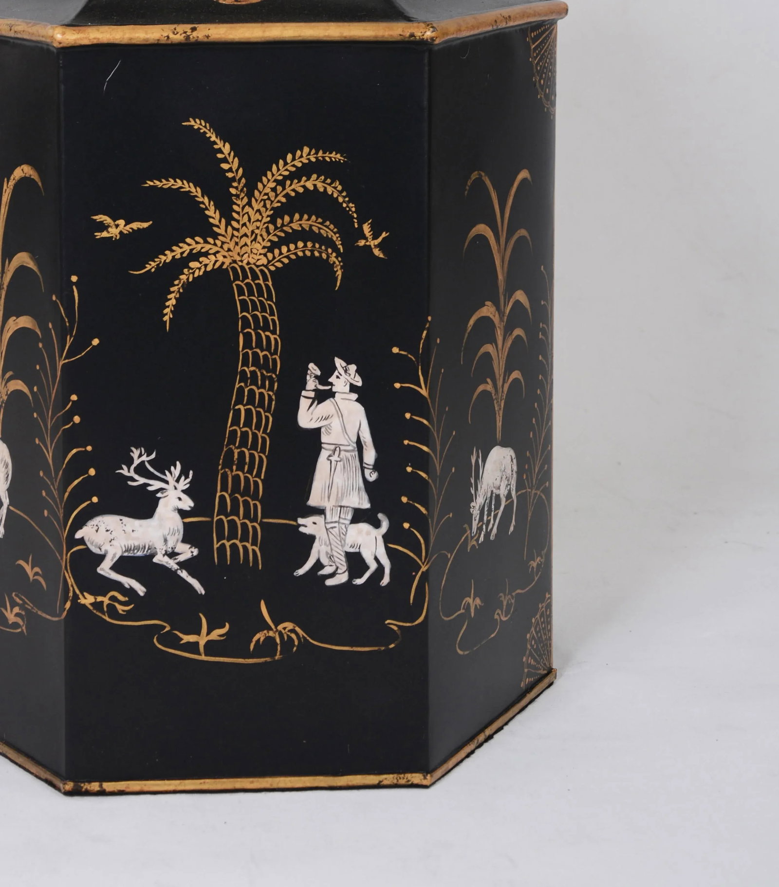 Late 20th Century Tea Caddy Lamp With Black Background and Gold-White Decorations - 6