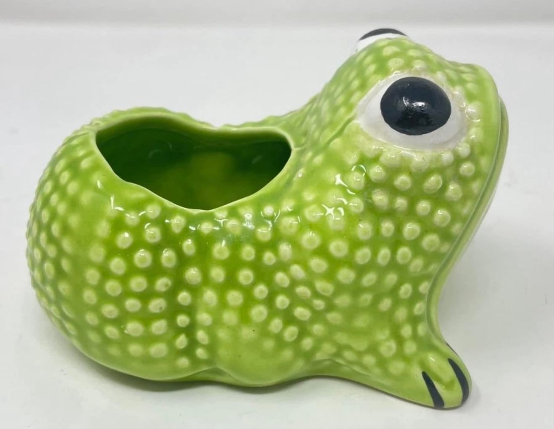 Vintage Mottahedeh Jean Rogers Style Frog Planter - 12