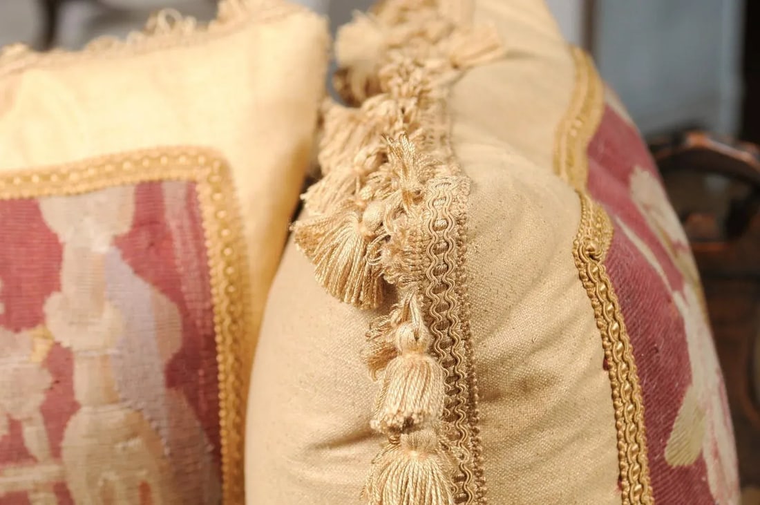 French 19th Century Aubusson Tapestry Pillows with Floral Decor - a Pair - 10