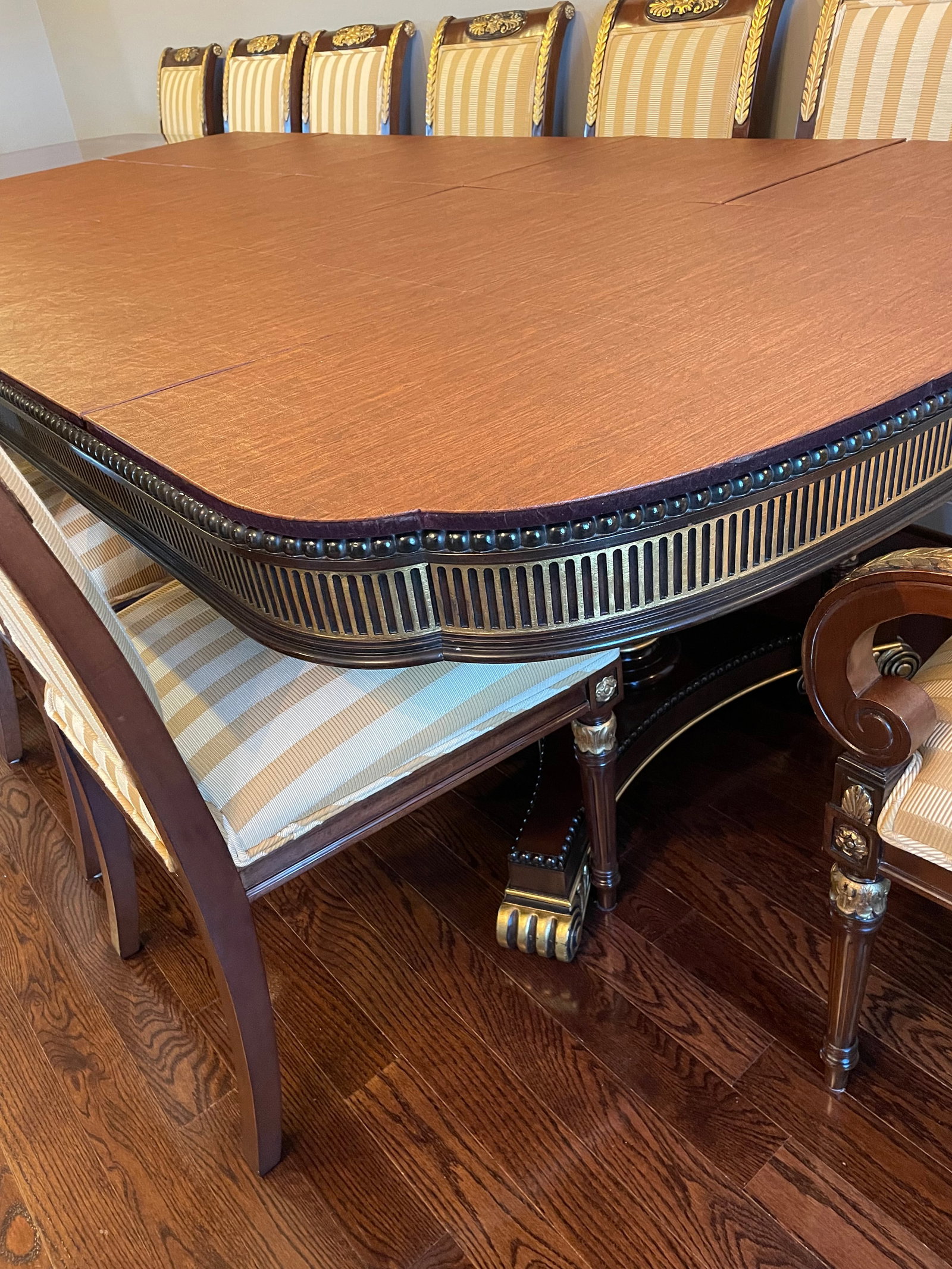 1990s Ej Victor Regency Chippendale Mahogany Dining/Conference Table With Gold Leaf Accents and Cust - 4