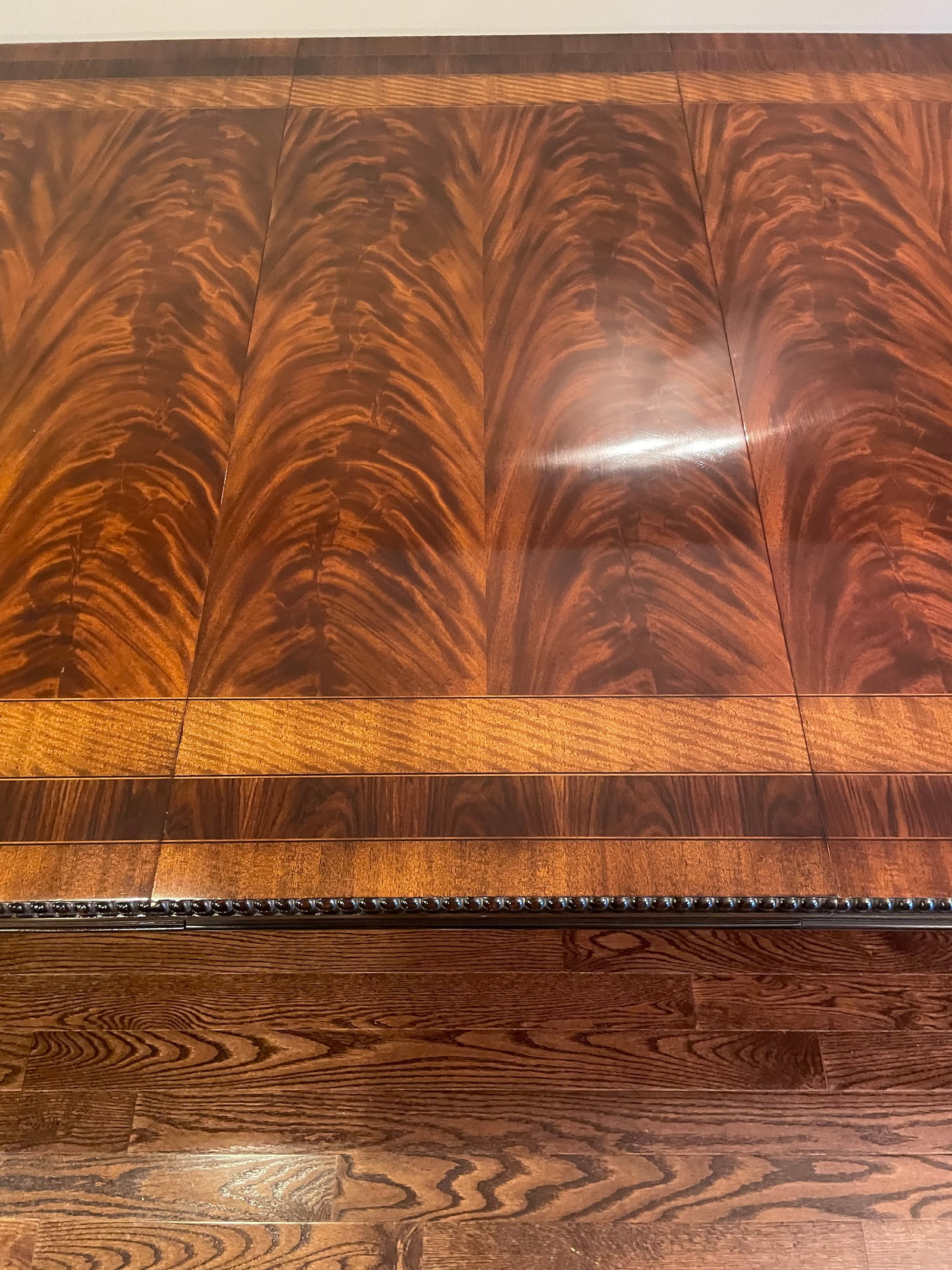 1990s Ej Victor Regency Chippendale Mahogany Dining/Conference Table With Gold Leaf Accents and Cust - 8