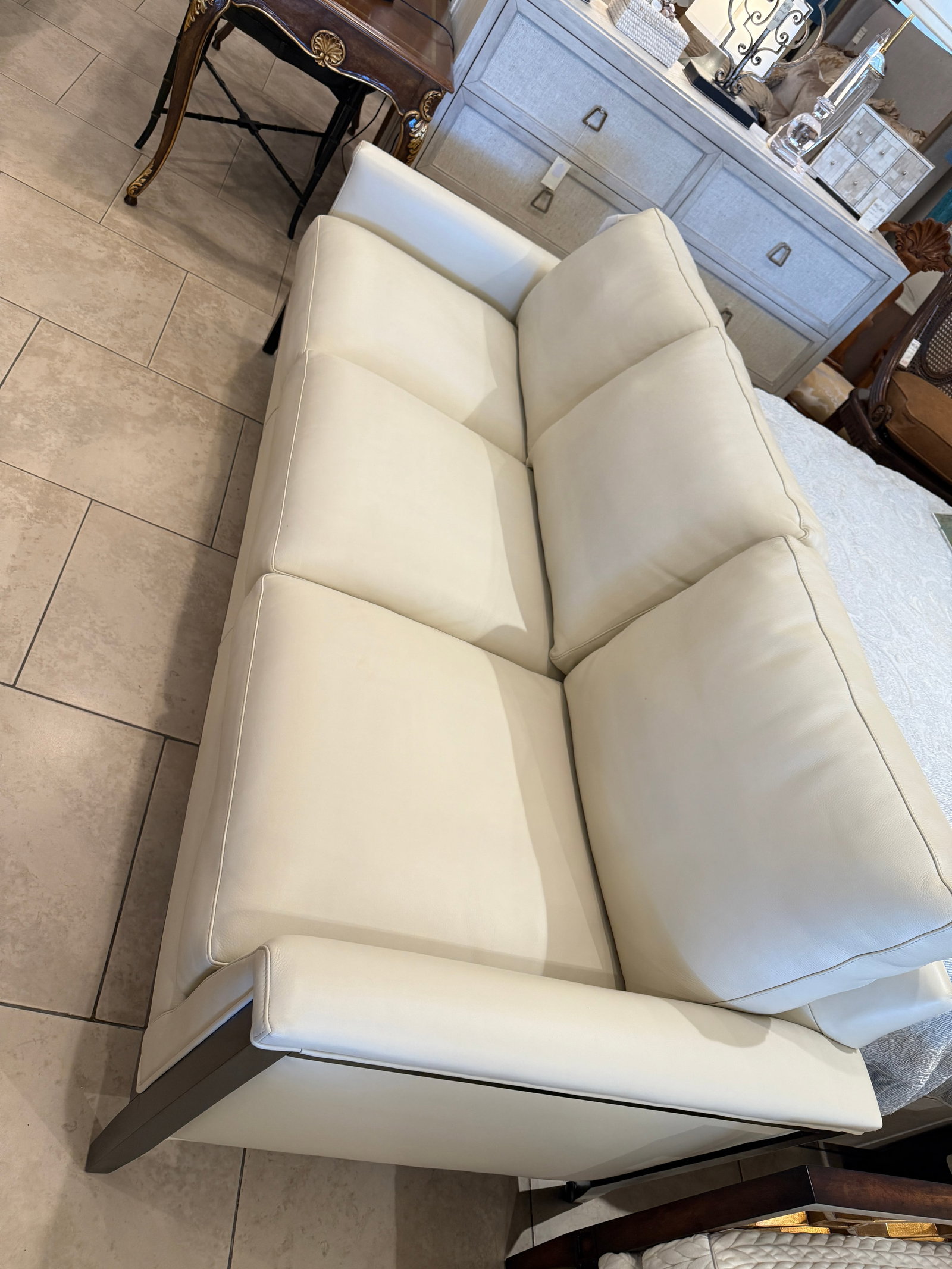 Hancock & Moore Ava Leather Sofa in Angelo Creme CL 3 - 2
