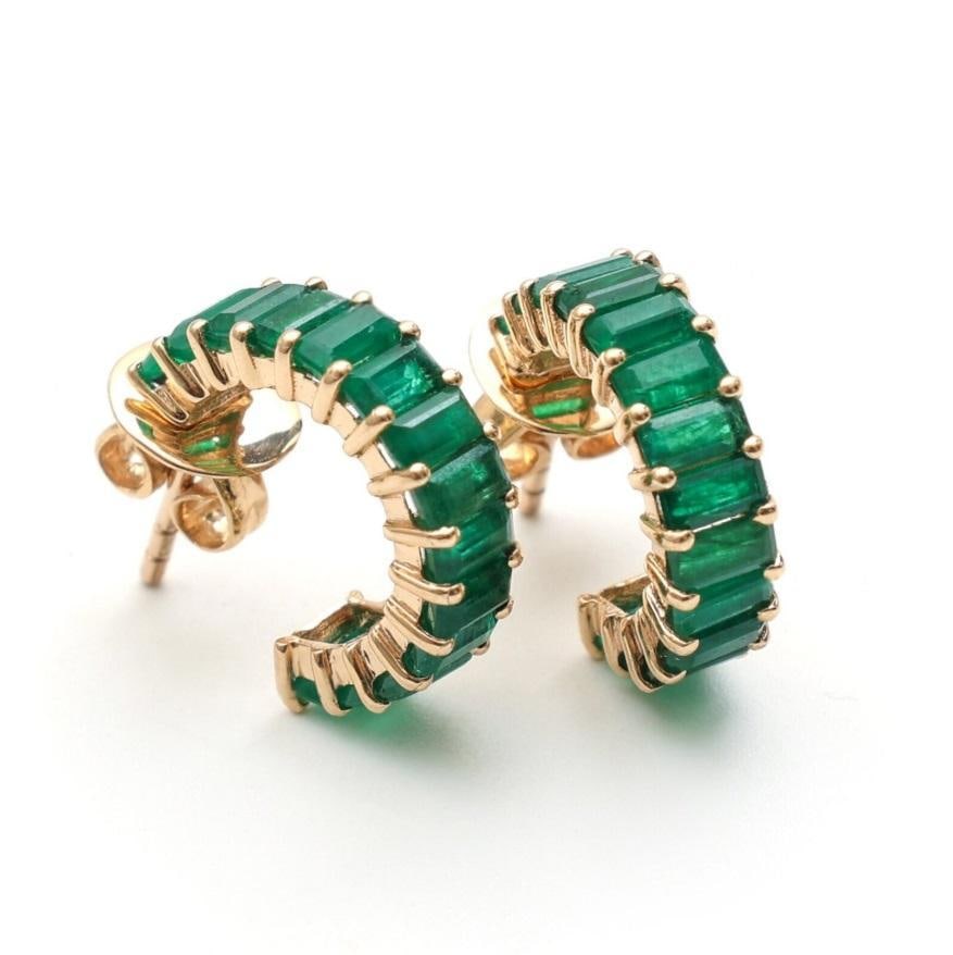 2.90 cts Natural emerald earrings in earring in 14k gold - 10