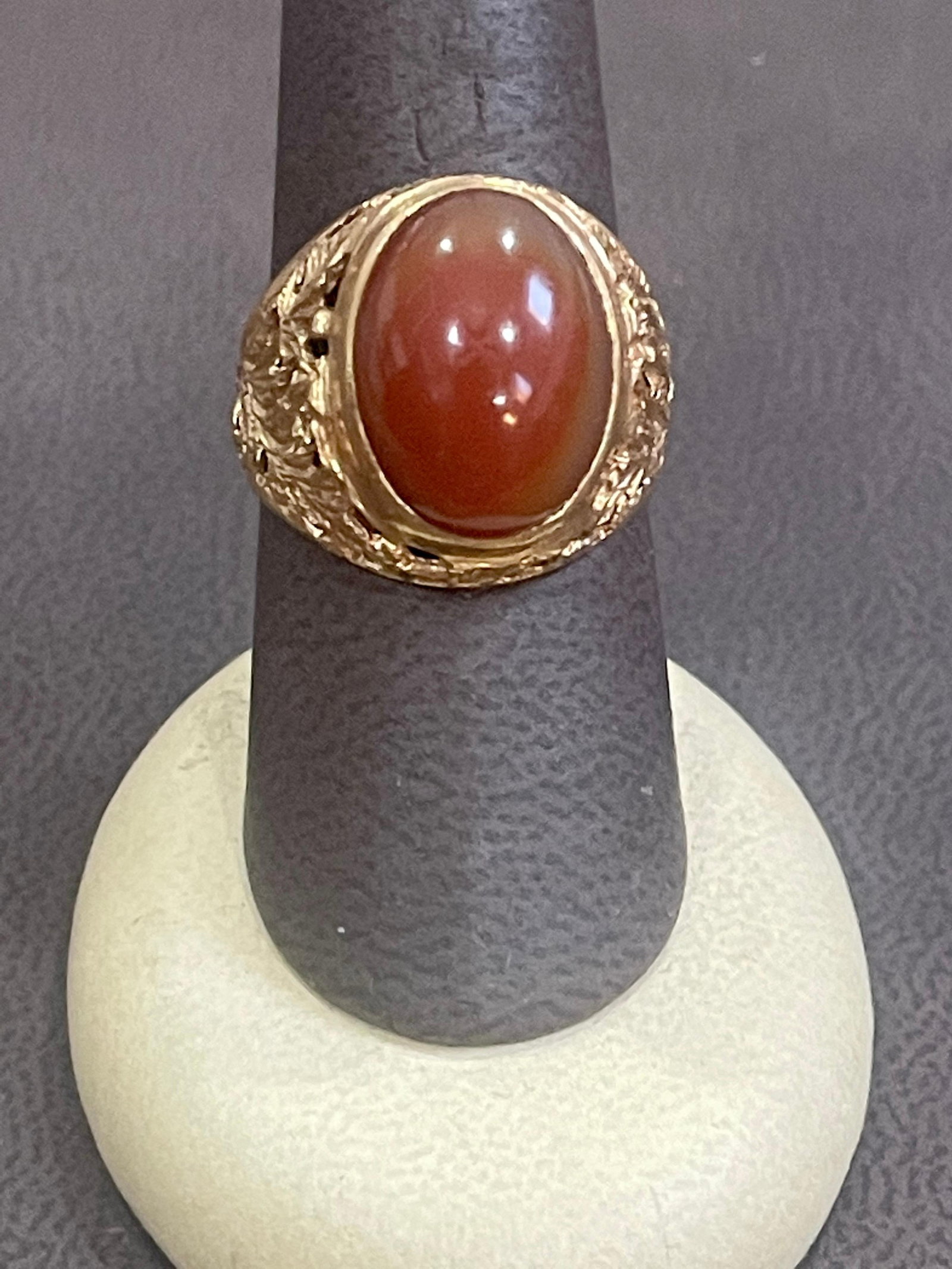 7 Carat Jasper Cabochon 18 Karat Yellow Gold Classic Wide Ring - 3
