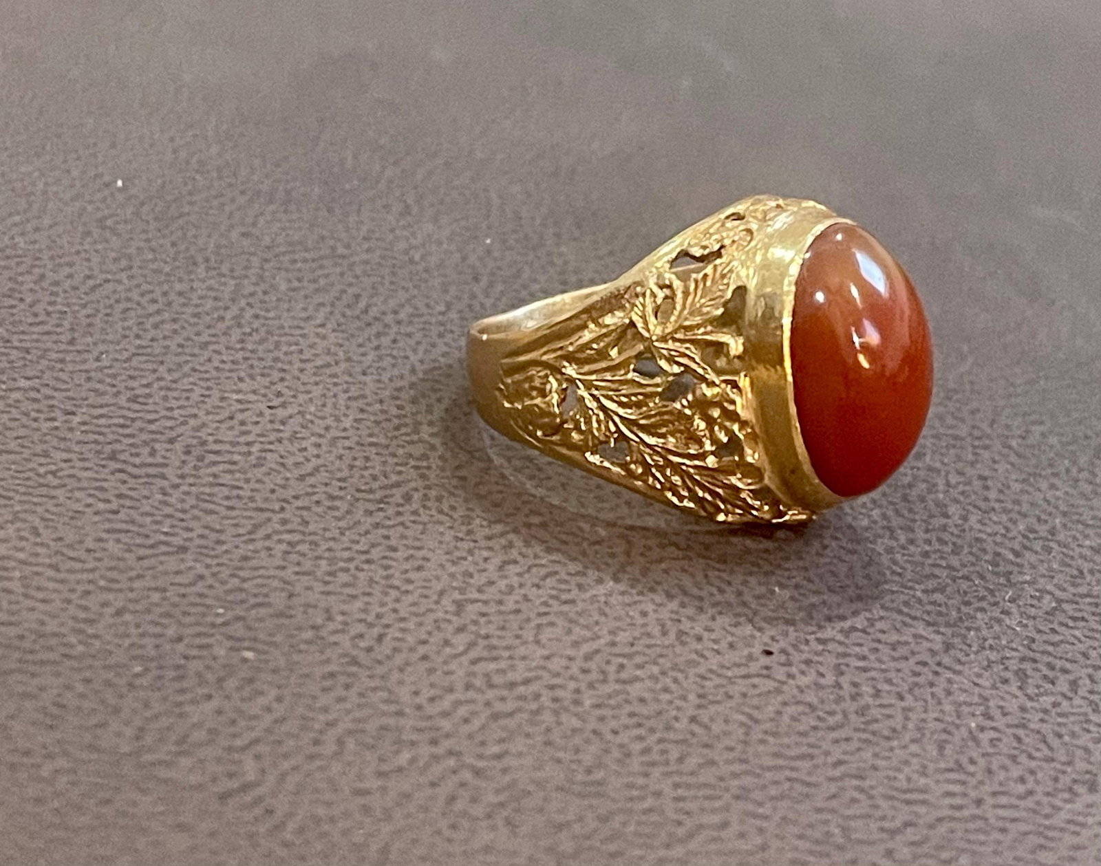 7 Carat Jasper Cabochon 18 Karat Yellow Gold Classic Wide Ring - 5