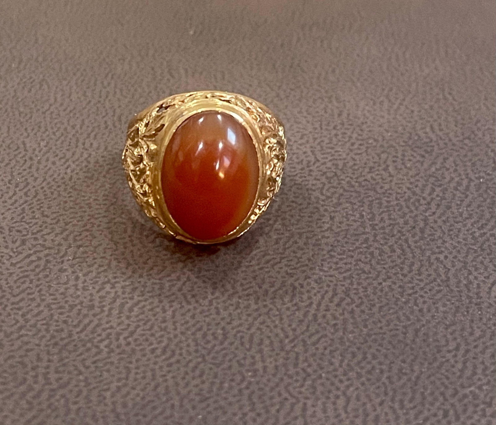 7 Carat Jasper Cabochon 18 Karat Yellow Gold Classic Wide Ring - 6