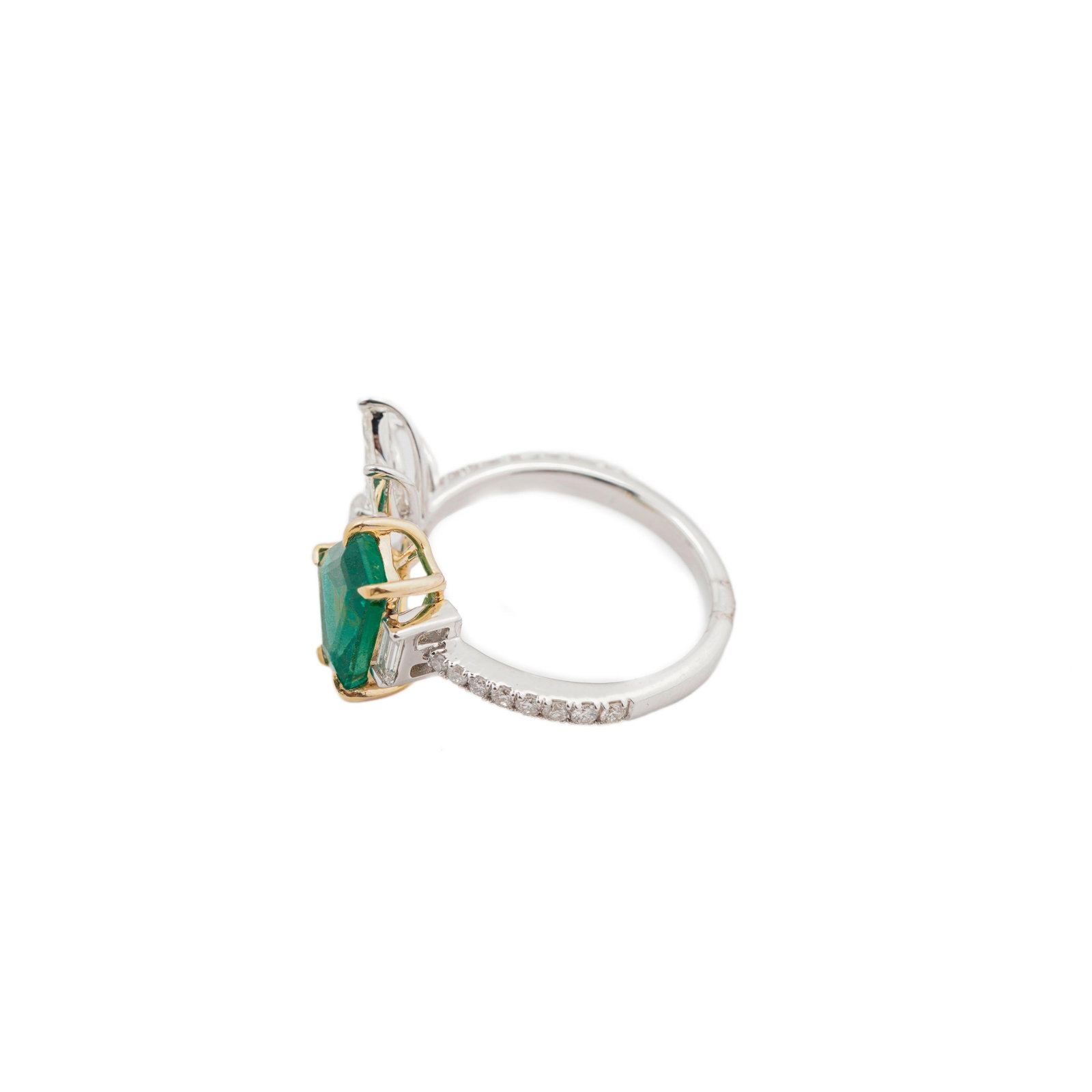 Natural Zambian Emerald 1.80cts & diamond 1.26cts Ring in 18k Gold - 11