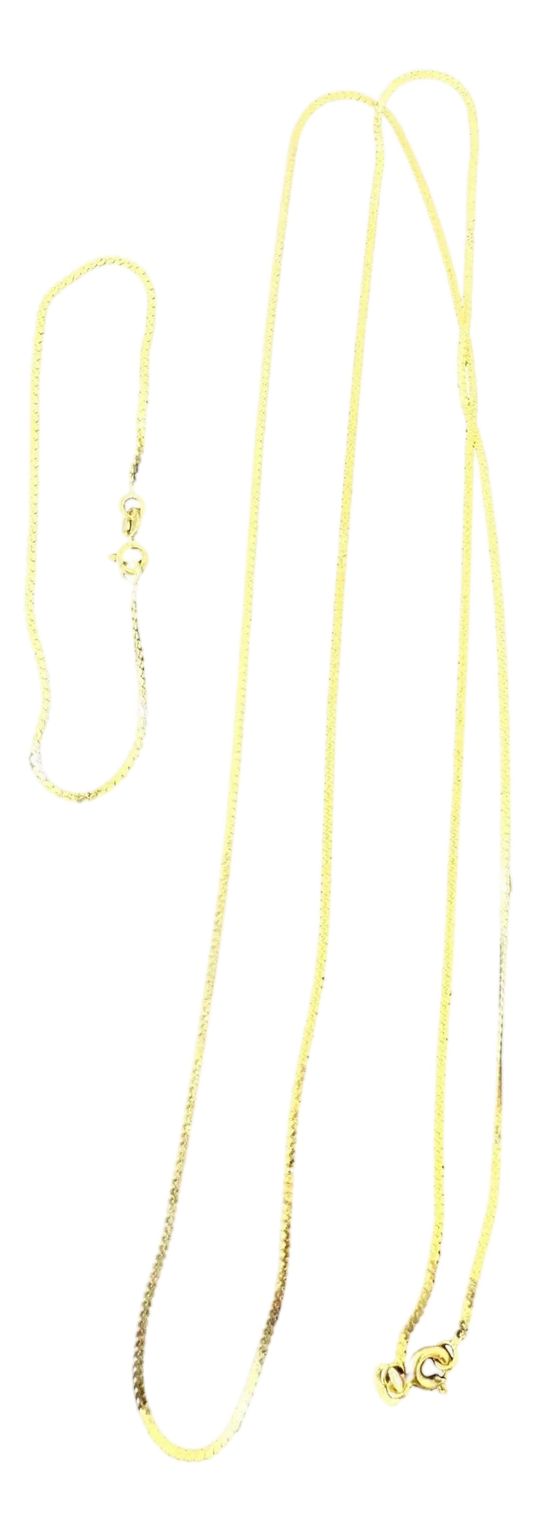 Vintage 14 Kt Yellow Gold 4.5 Gm, Italian Chain Necklace 30 " & Bracelet 7" Set: Vintage 14 Karat Yellow Gold 4.5 Gm, Box Chain Necklace 30 " & Bracelet 7" Set 1.2 MM wide 30 " Inches long Necklace 7" Inches long bracelet Weight of the Necklace and bracelet is 4.5 gm Stamped 14 K
