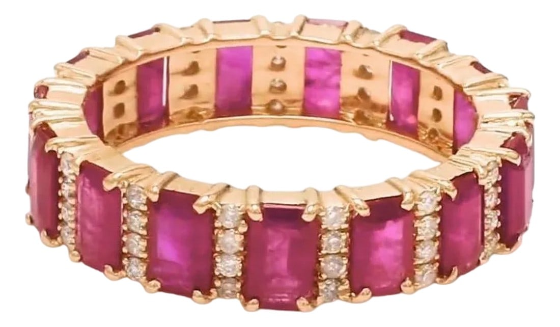 Natural 2.91 cts ruby with 0.32 cts diamond ring in 18k gold: Real ruby diamond emerald cut eternity band ring gold Natural octagon cut ruby with diamond ring gold Red ruby eternity band ring gold GEMSTONE DETAILS : âœ¦ Gemstone : Ruby âœ